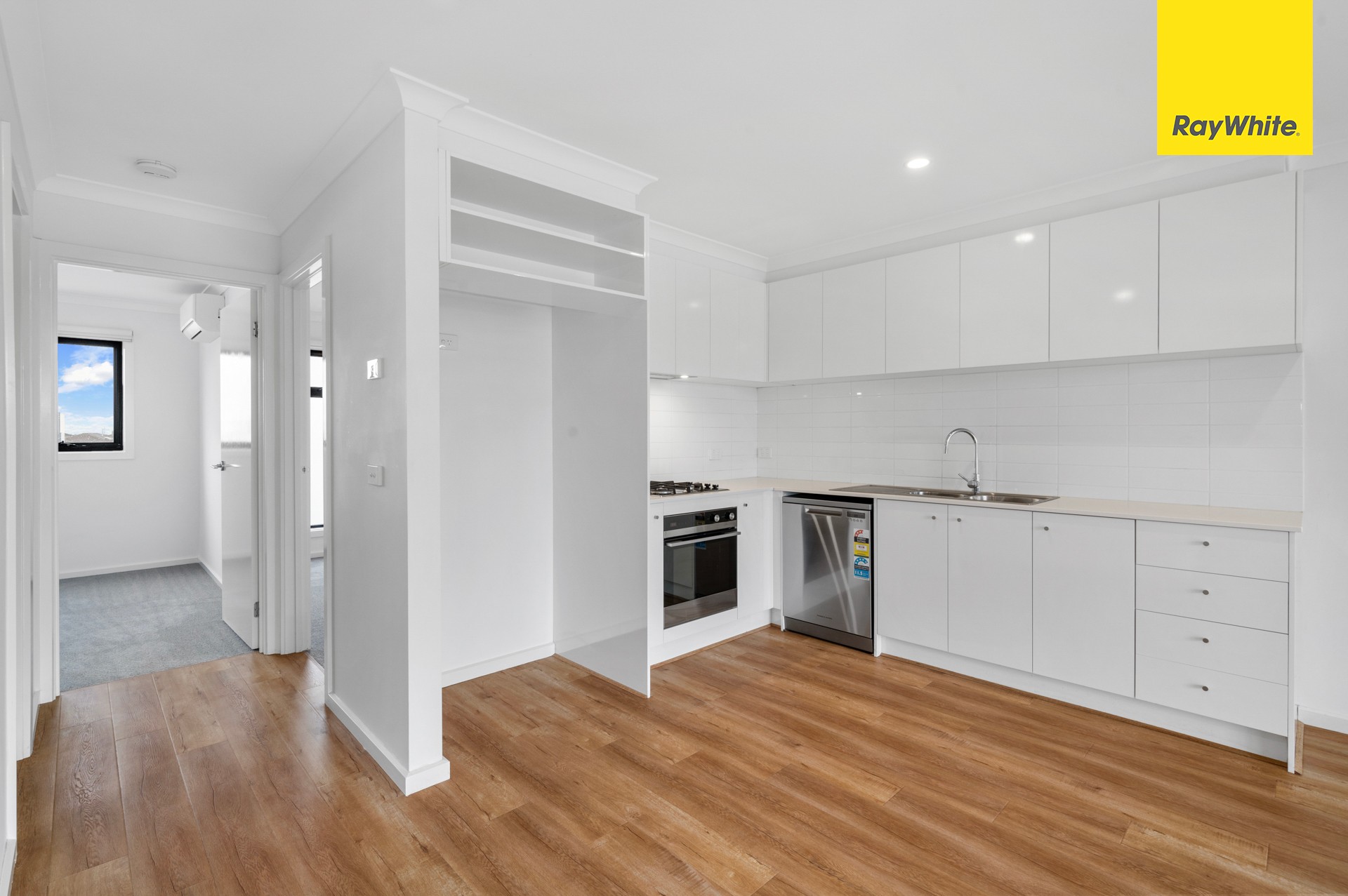 24 Odsal Walk, Strathtulloh, VIC 3338