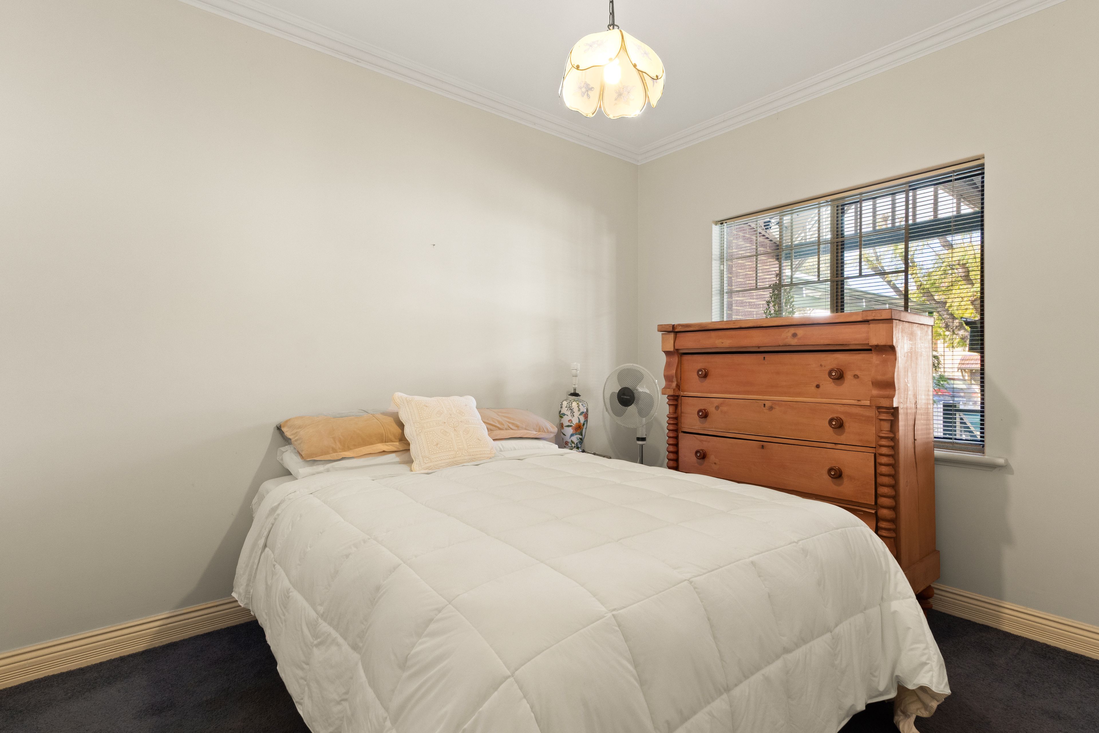 17B Knutsford Street — photo 16 of 22