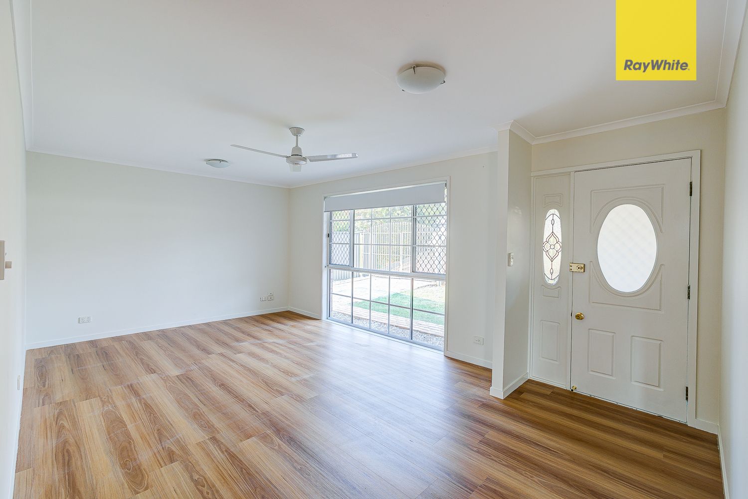 101 Middle Road, Hillcrest, QLD 4118