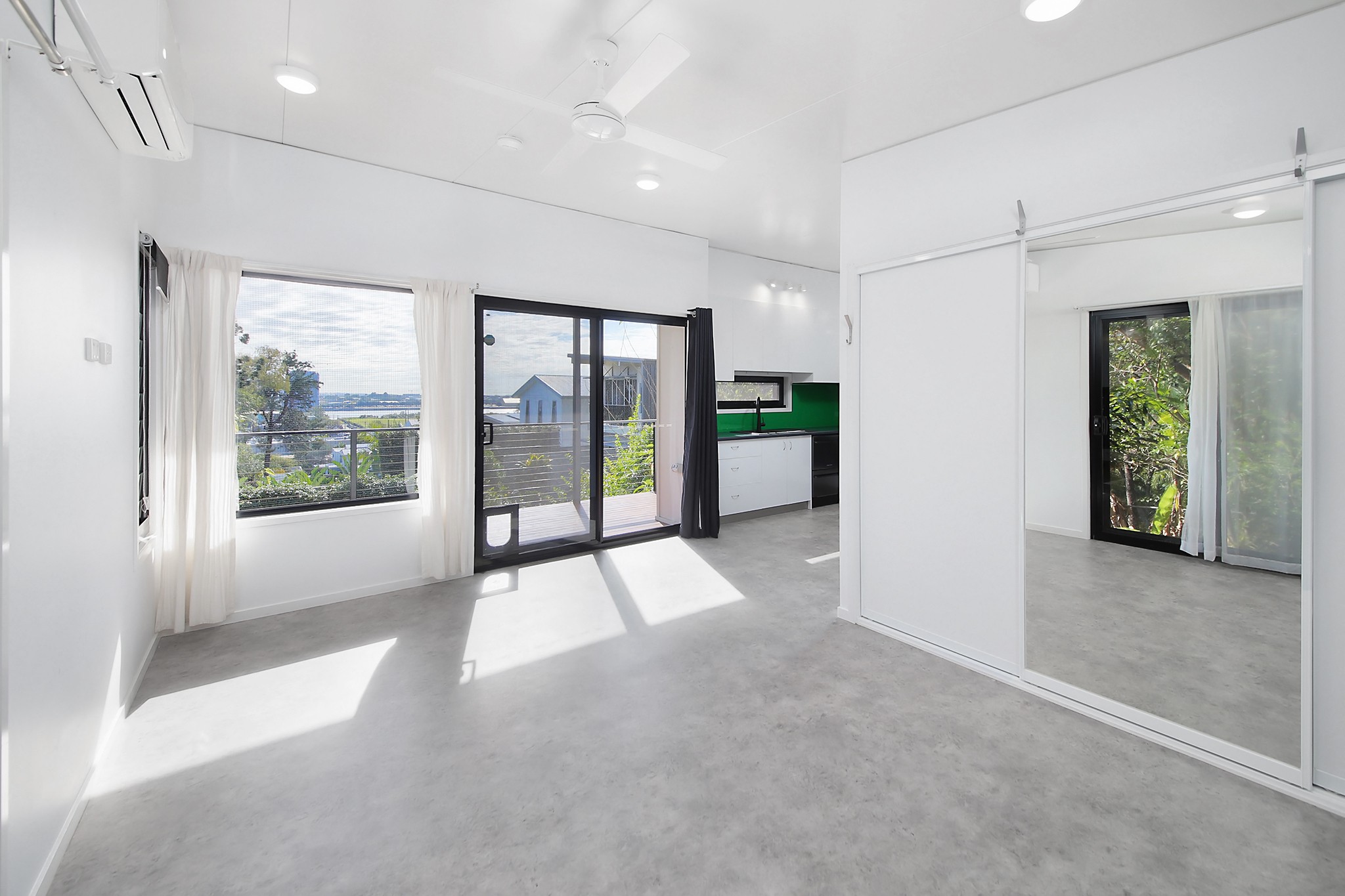 10 Taylor Street, Balmoral, QLD 4171