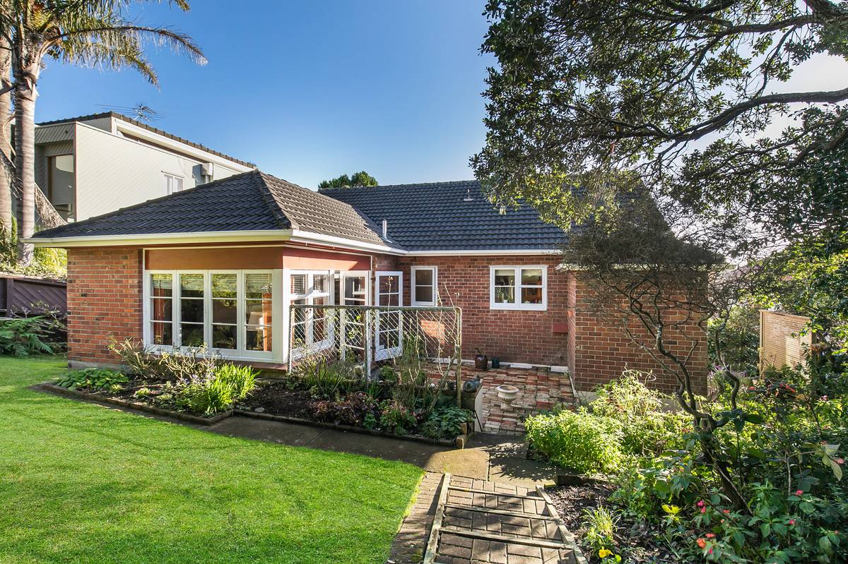 8 Awarua Crescent, Orakei, Auckland City Real Estate Ray White New