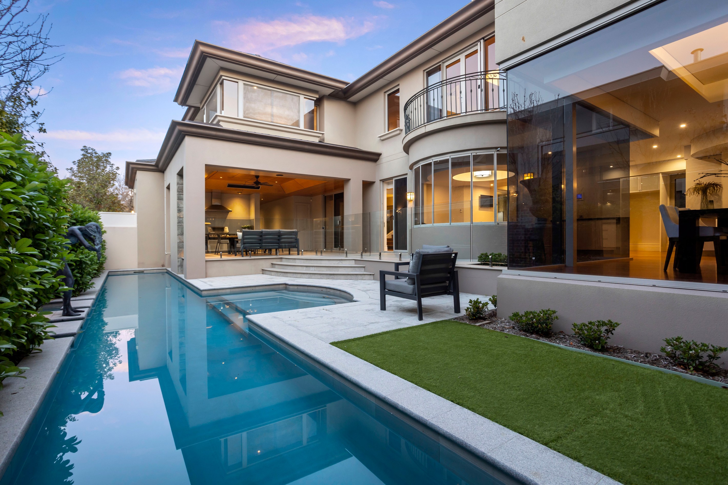 36 Hobbs Avenue, Dalkeith, WA 6009