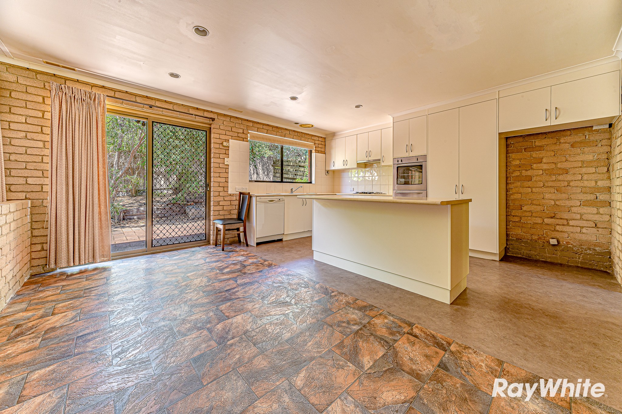 12 Sharon Street, Flora Hill, VIC 3550