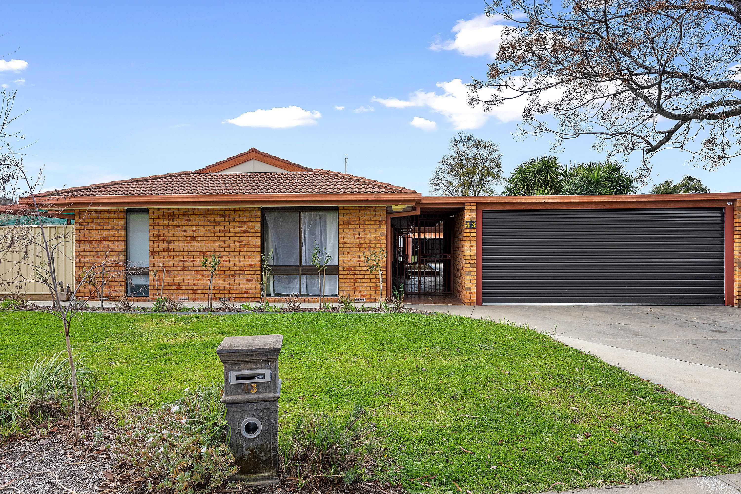 43 Rutley Crescent — photo from Ray White Echuca