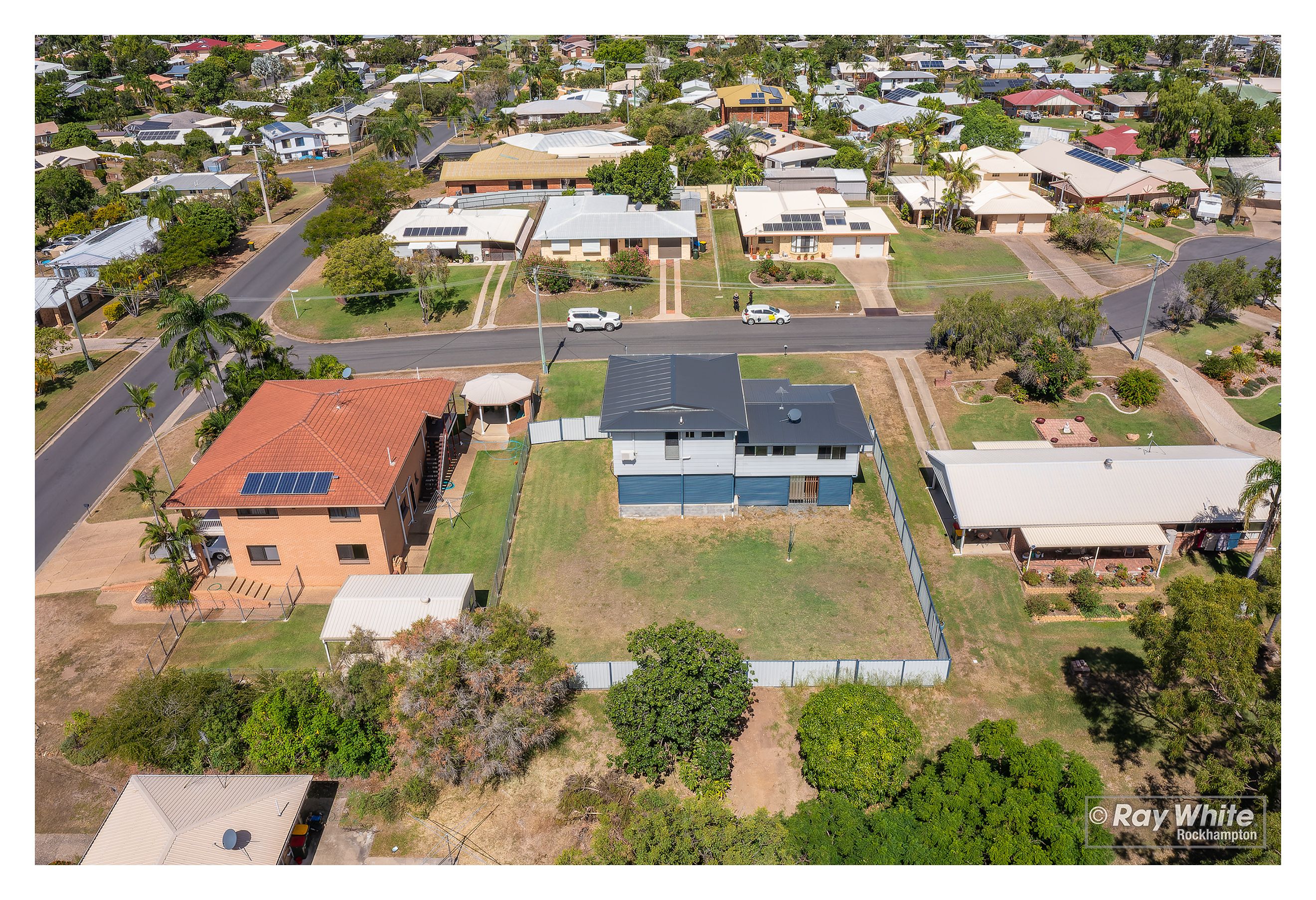 4 Broughton Street, Kawana, QLD 4701