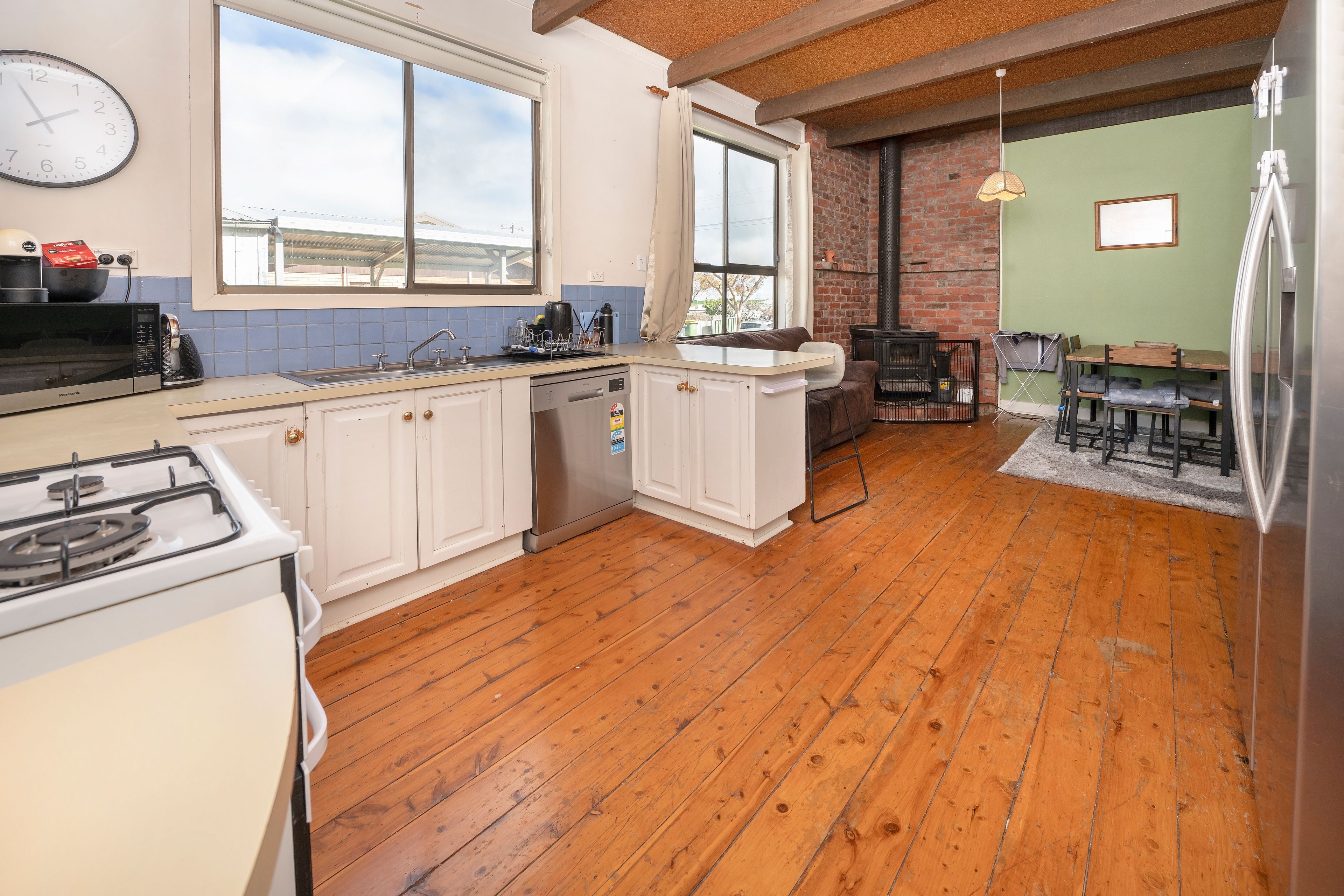 45 Marraboor Street — photo 7 of 23