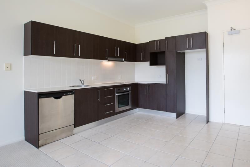 14/5 Carey Lane, Southport, QLD 4215