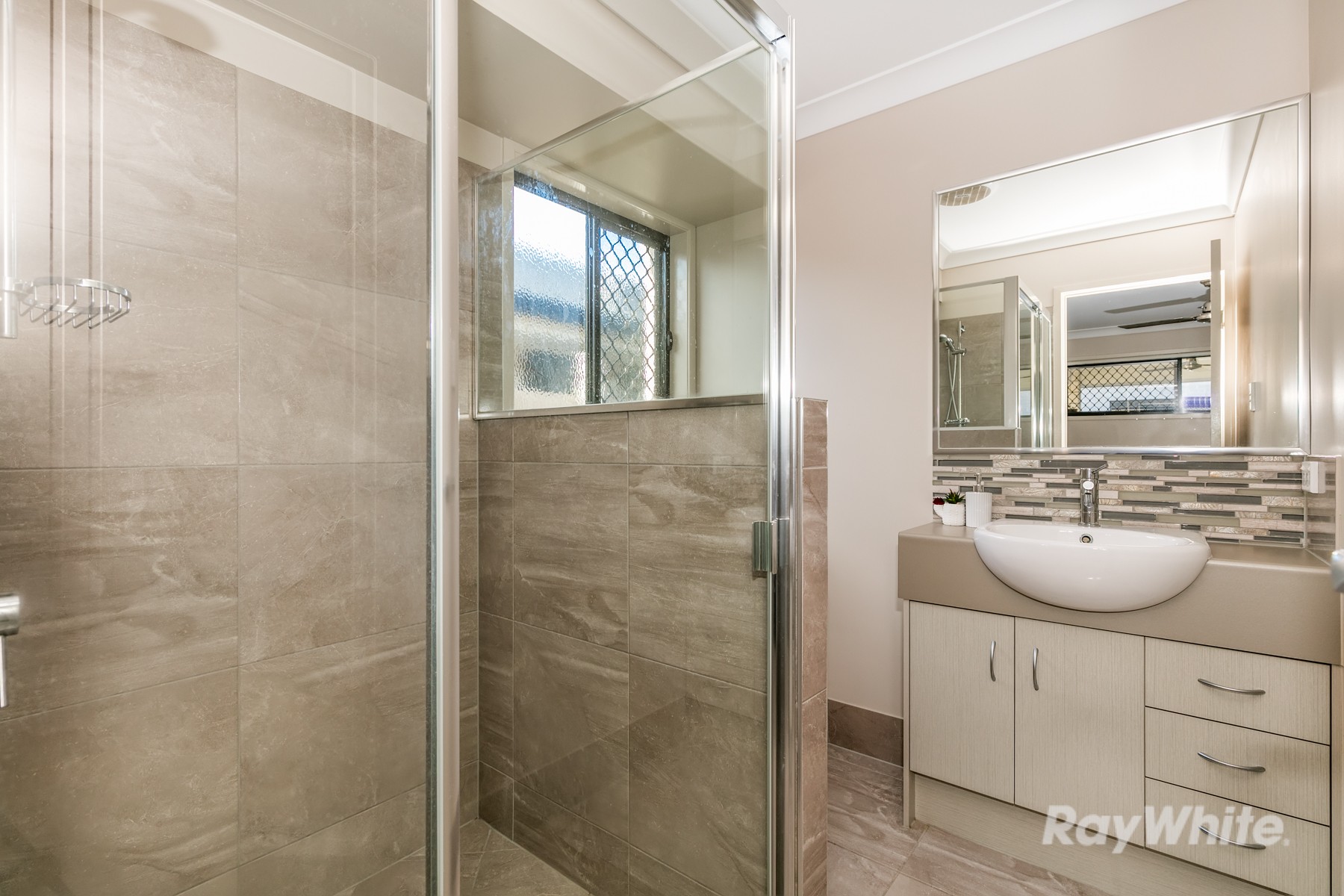 16 Copal Drive, LOGAN RESERVE, QLD 4133