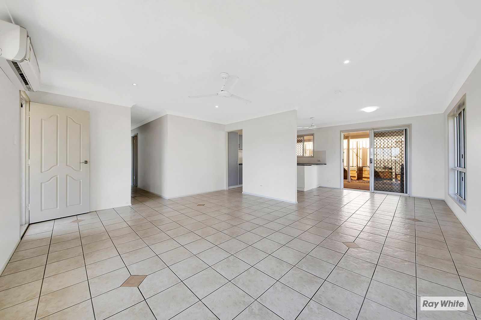 11 Benowa Drive, Taranganba, QLD 4703