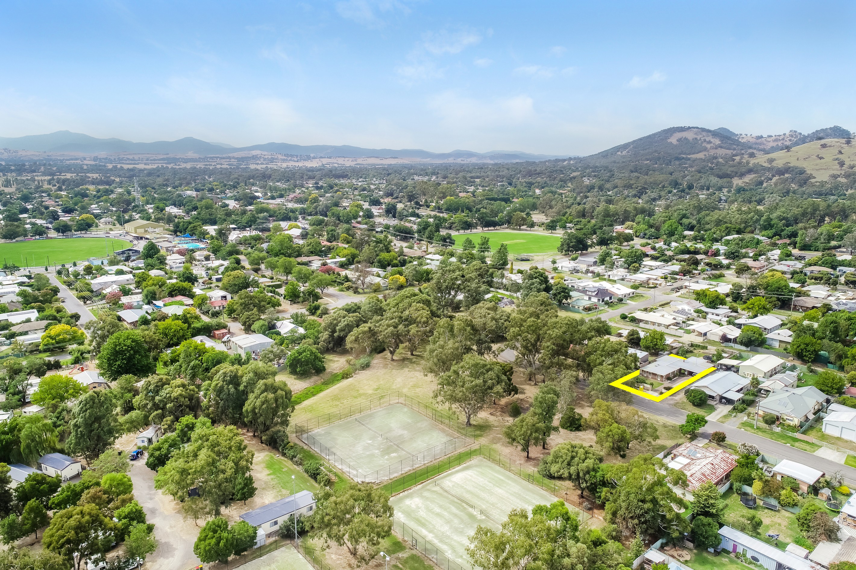 14 Minerva Street, Mansfield, VIC 3722