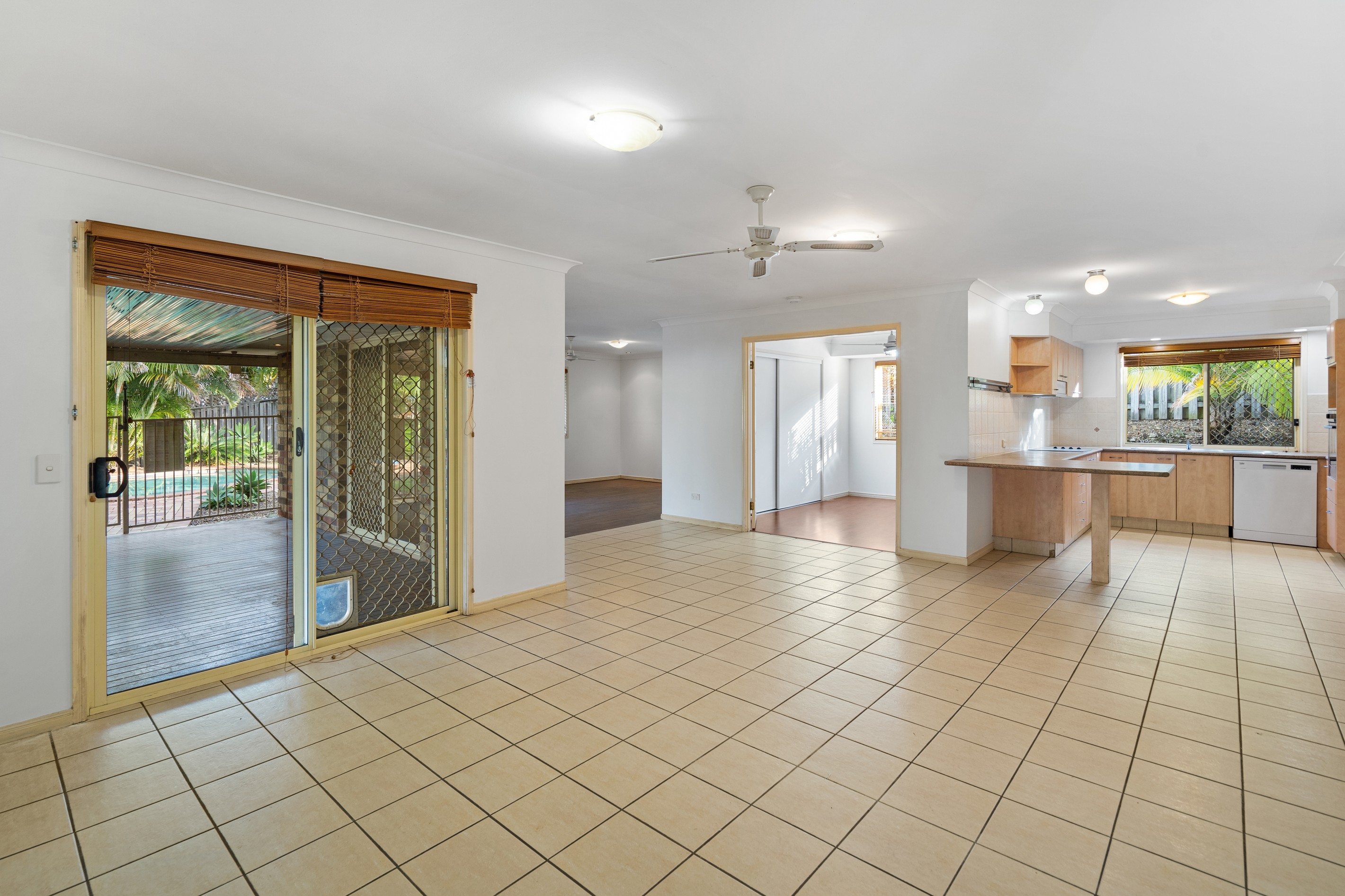 37 Howland Circuit, Pacific Pines, QLD 4211