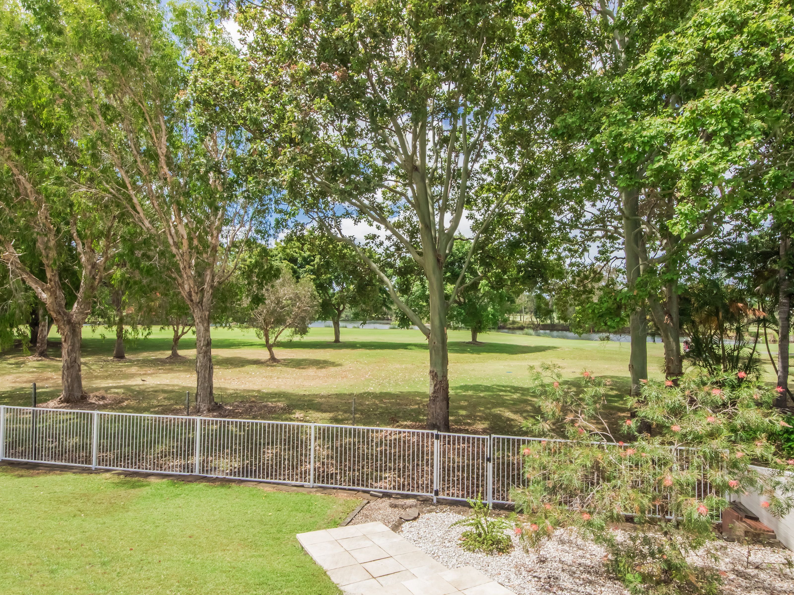 71 Santa Cruz Boulevard, Clear Island Waters, QLD 4226
