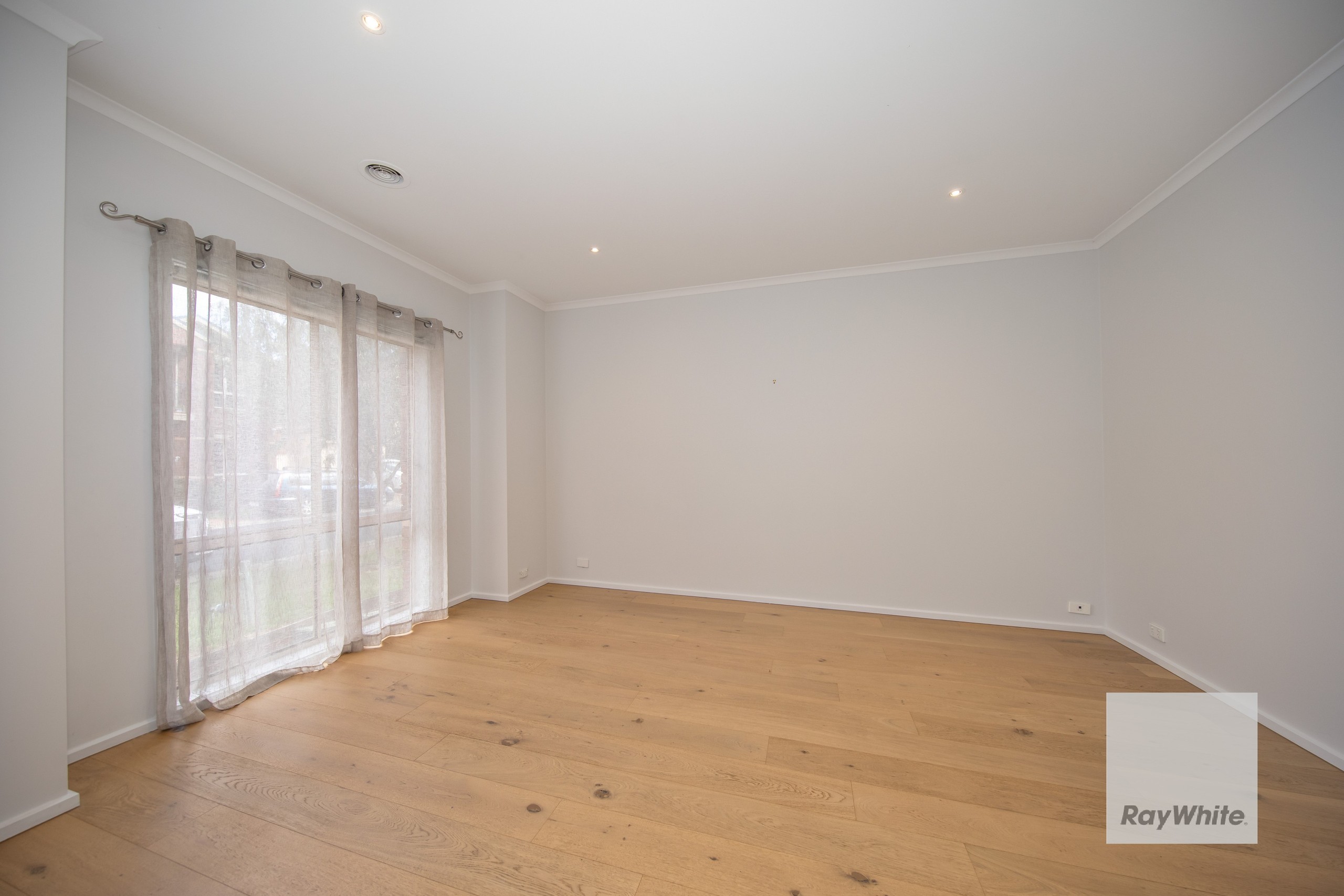 48 Amberlea Circuit, Taylors Hill, VIC 3037