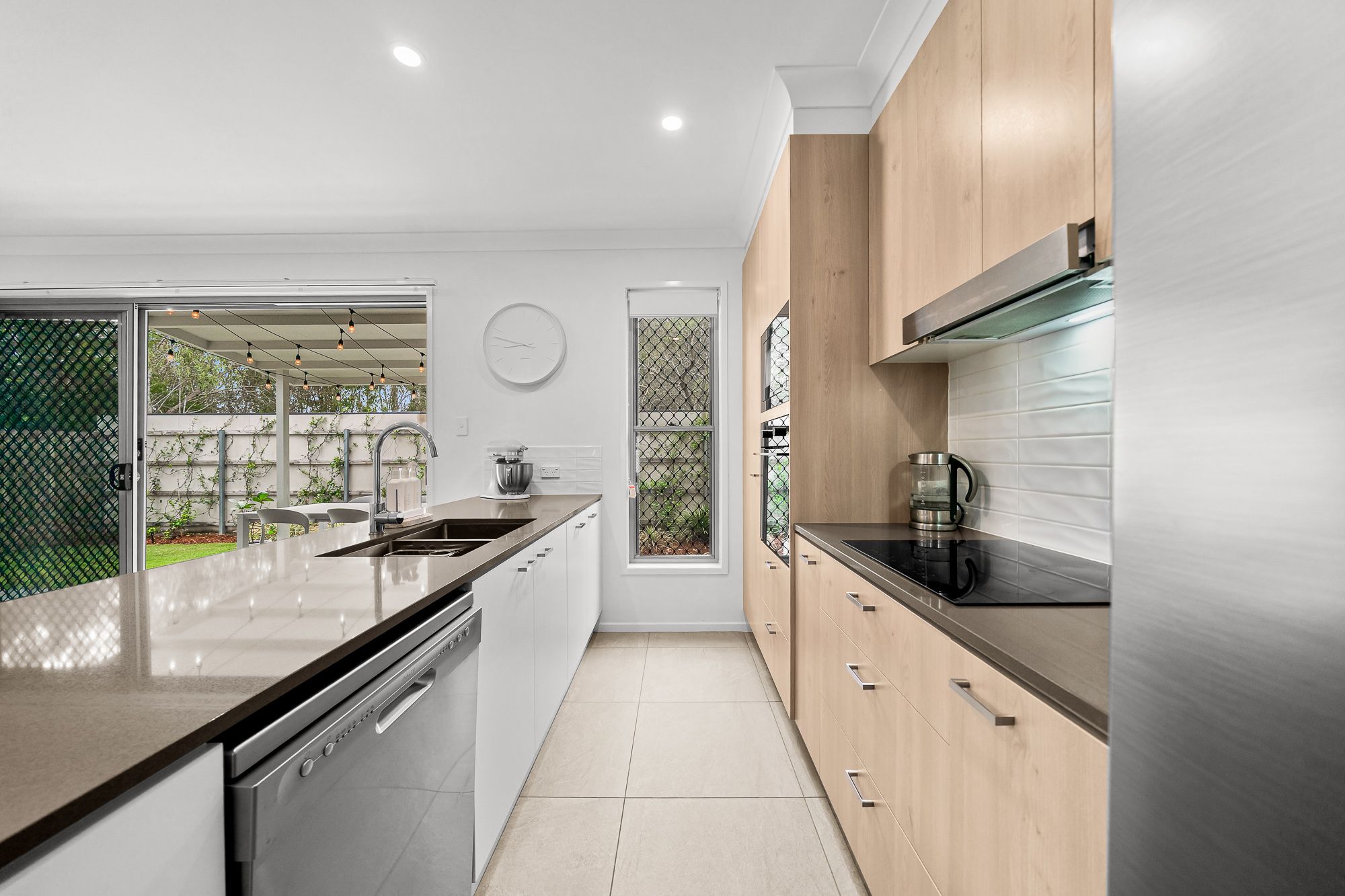 47/14 Cavill Place — photo 7 of 30
