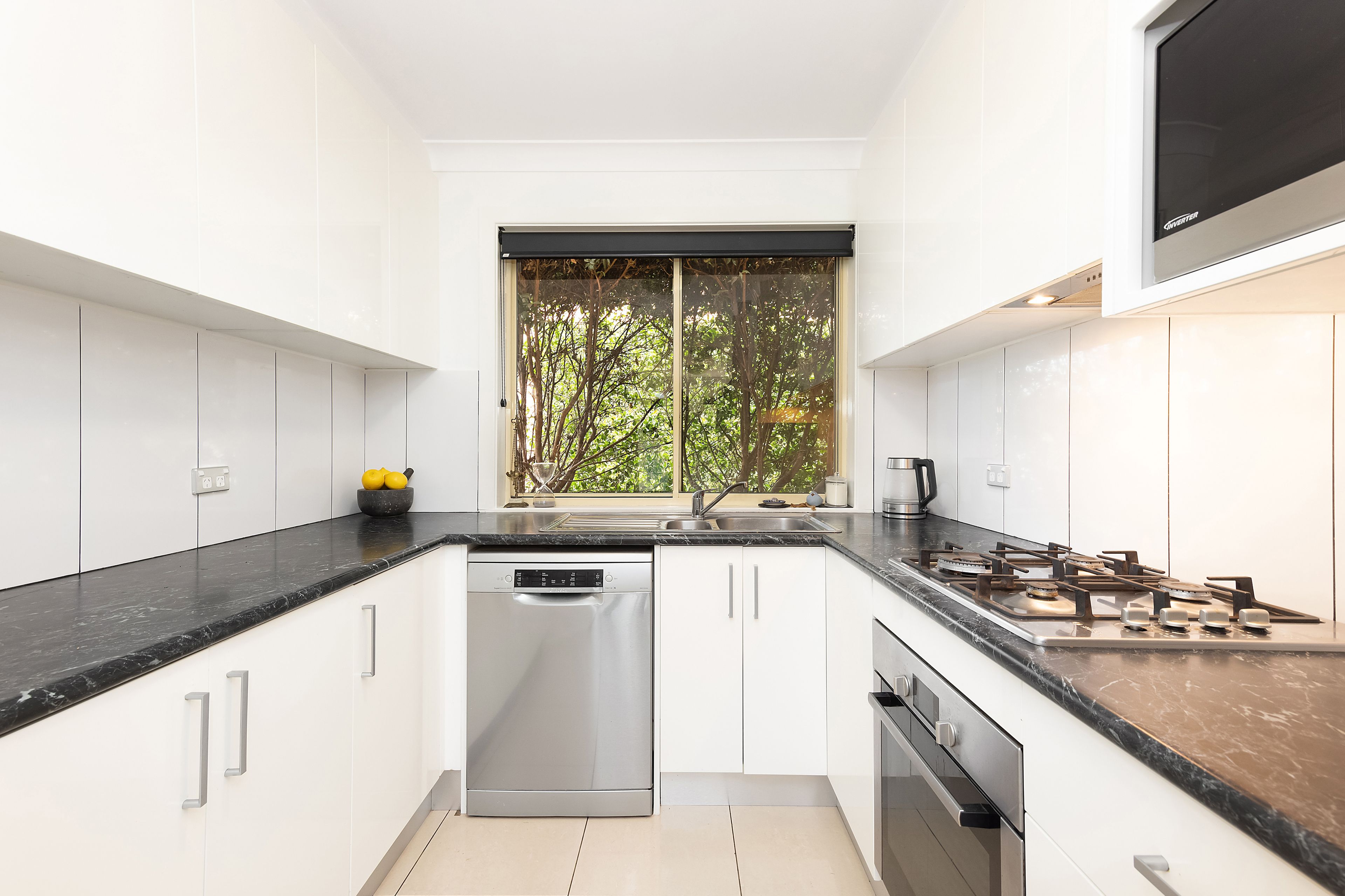 2/2C Carden Avenue, Wahroonga, NSW 2076