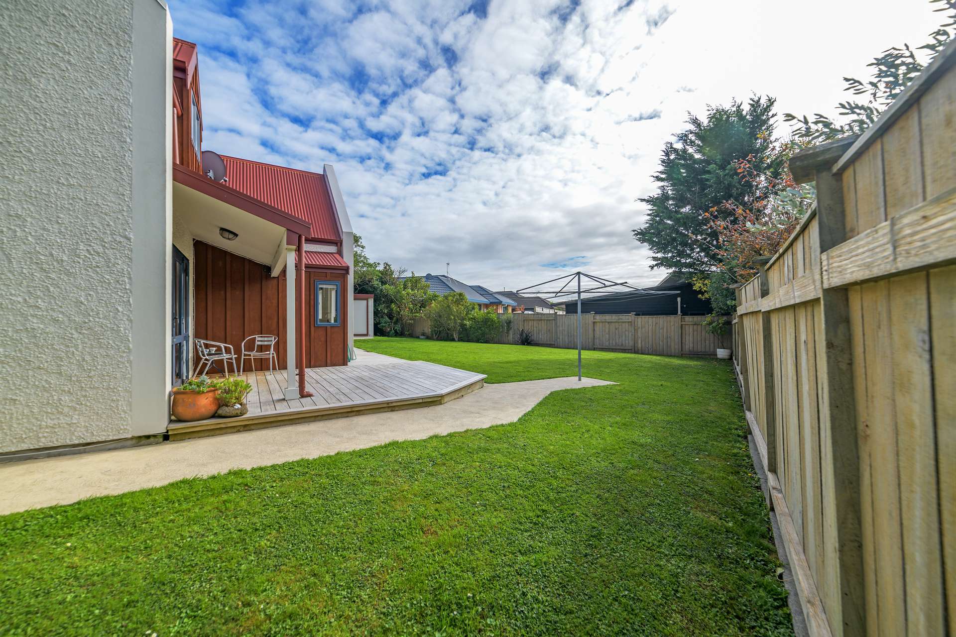 109 Pacific Drive photo 25