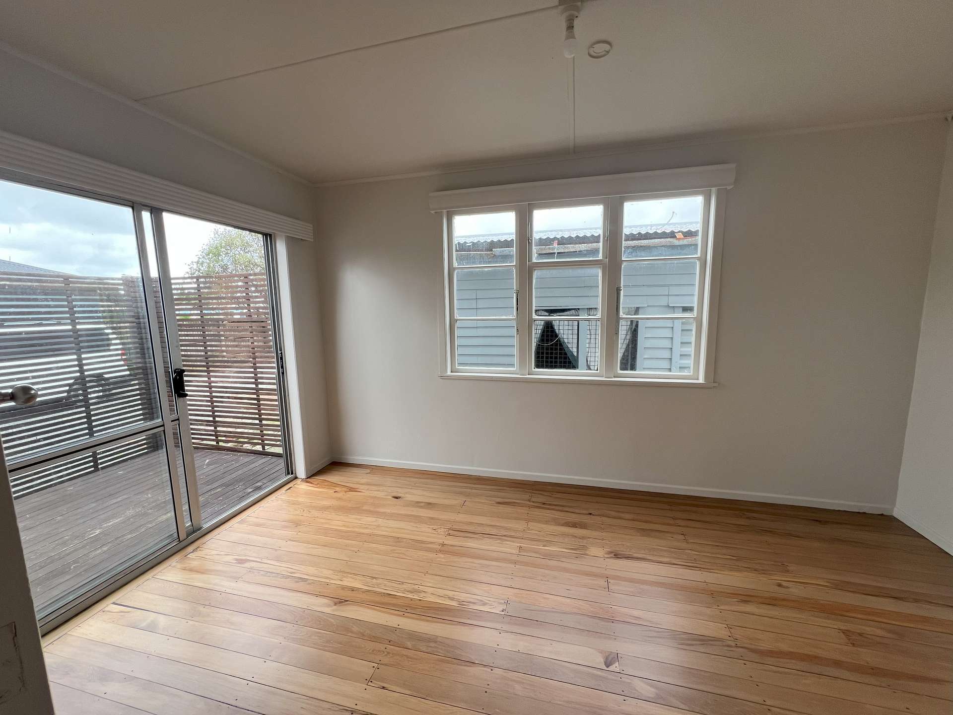 43 Mason Avenue photo 7