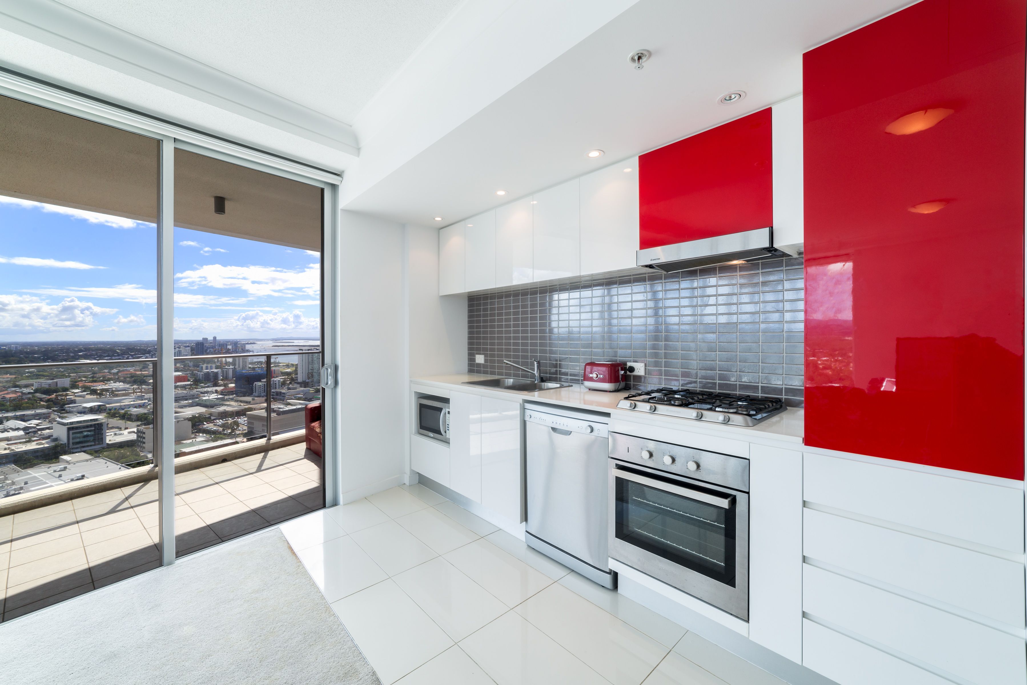 31406/9 Lawson Street, Southport, QLD 4215
