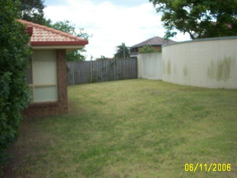 1 Magnolia Grove, Robertson, QLD 4109