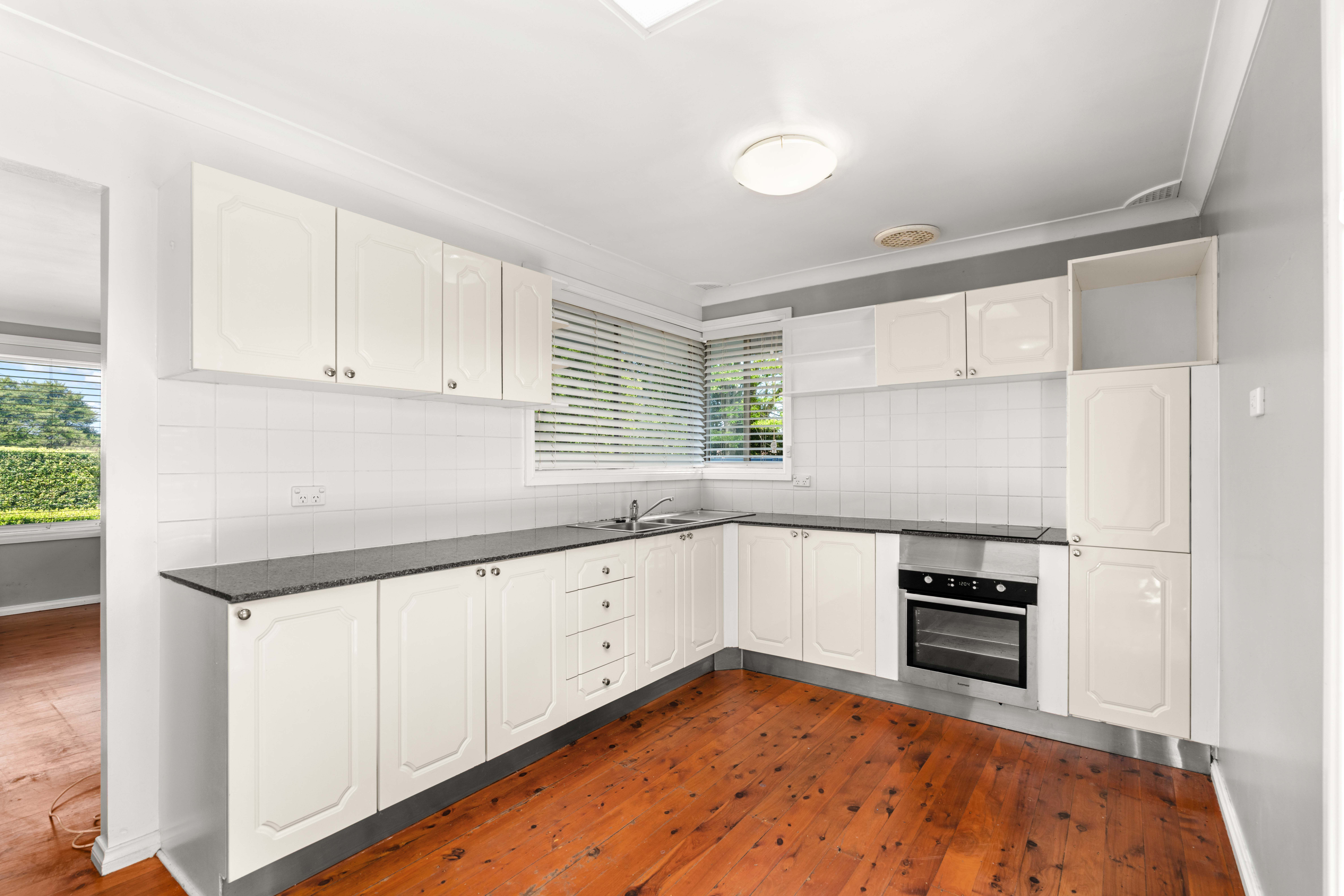 123 Illaroo Road — photo 4 of 27