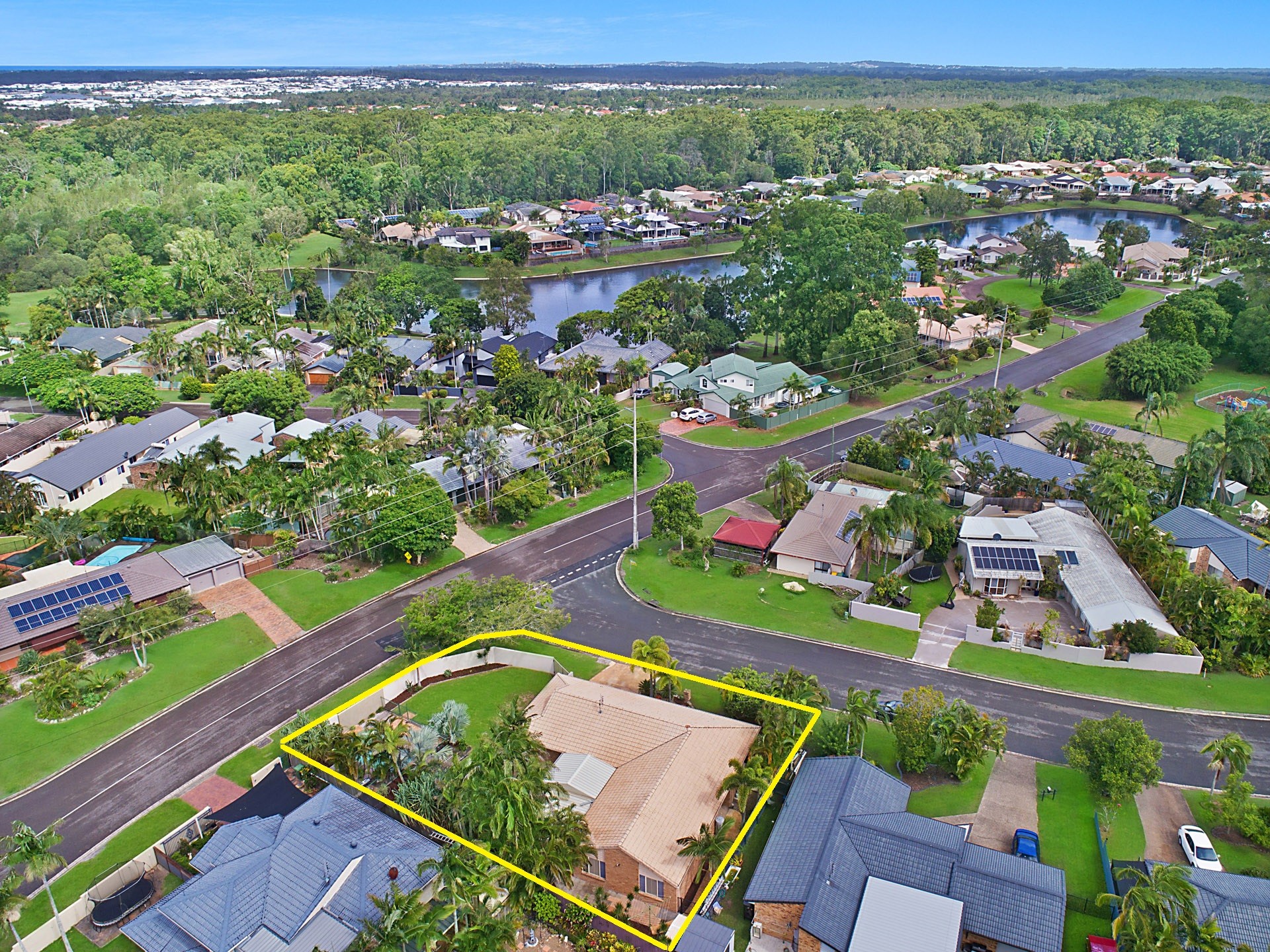 2 Adori Drive, Mountain Creek, QLD 4557