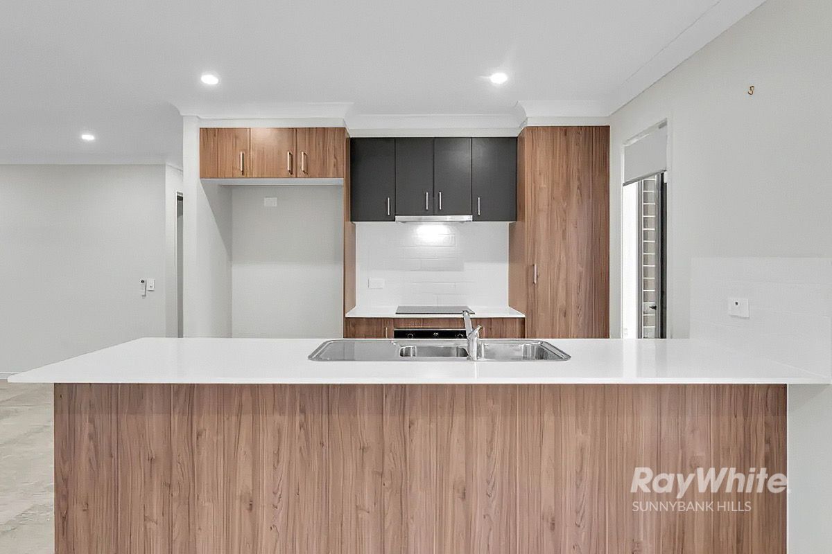72 Diamond Drive — photo 4 of 11