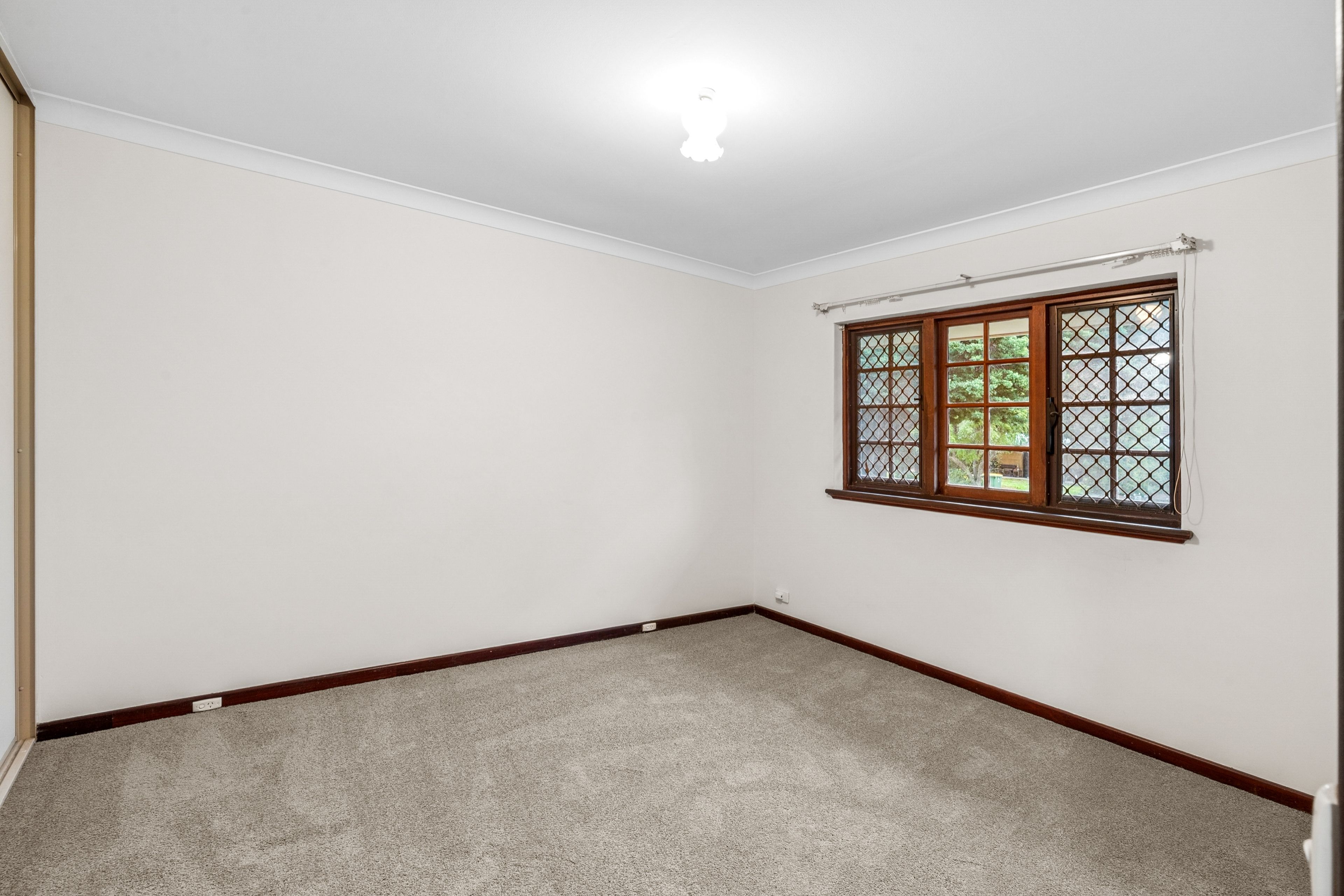 3/8 Shelley Road — photo 9 of 30