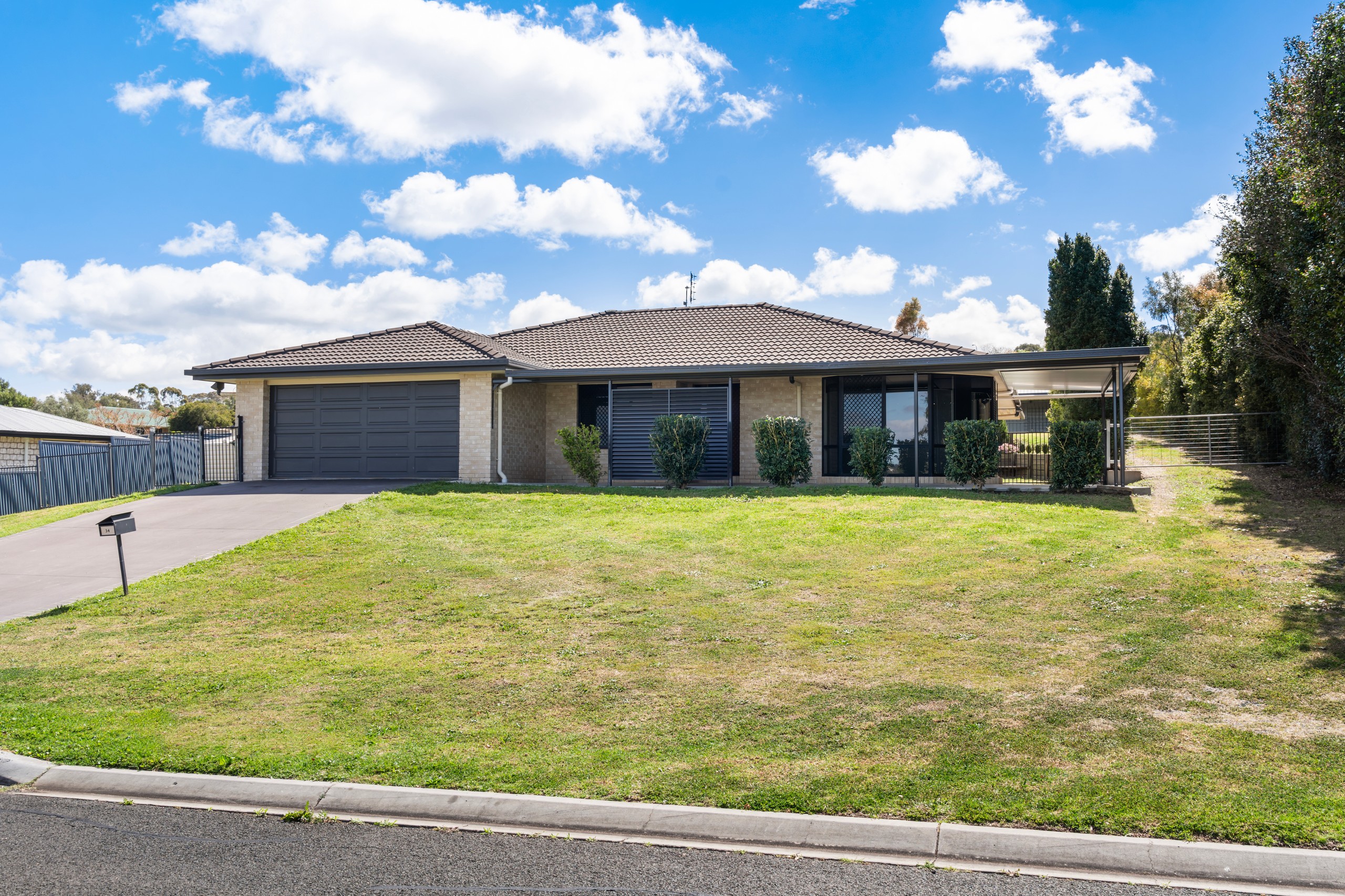 34 Catherine Crescent, Kingsthorpe, QLD 4400