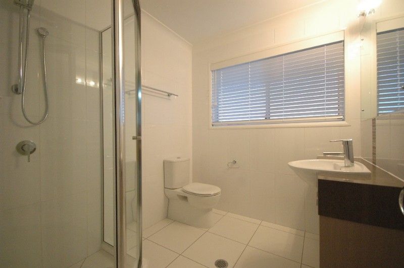 2/2A Daranlee Court, East Toowoomba, QLD 4350