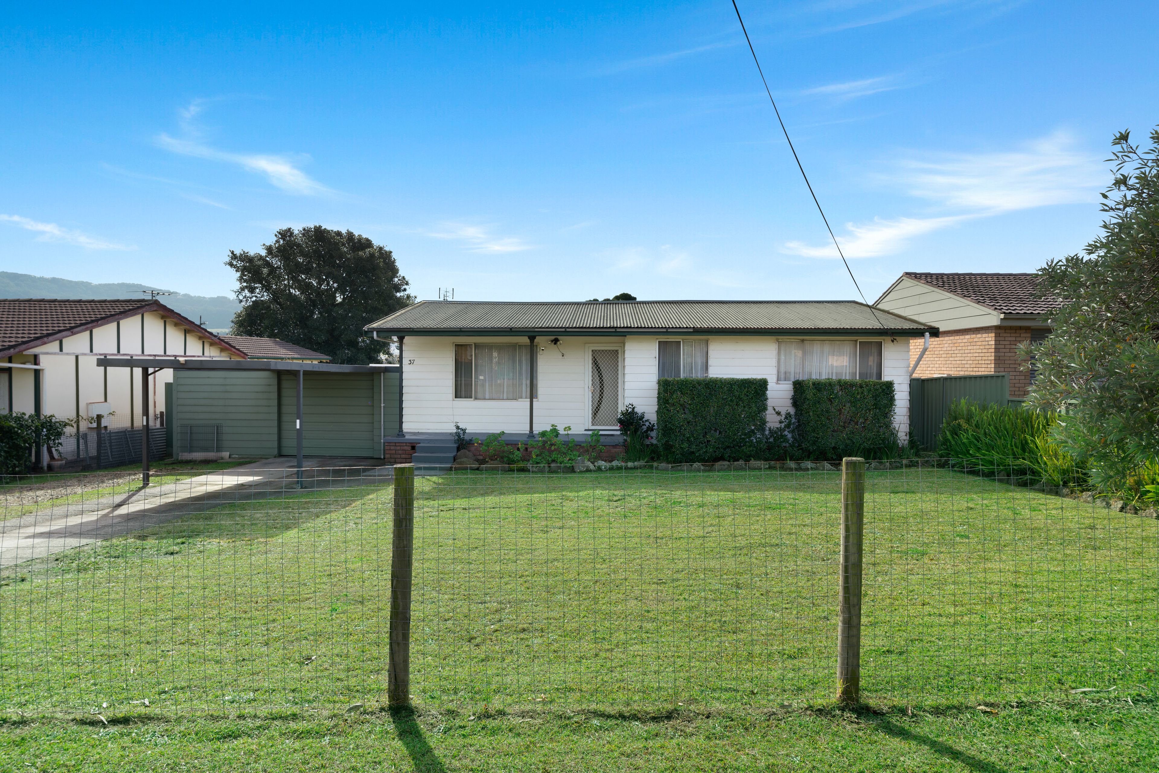 37 Edwards Avenue, Bomaderry, NSW 2541
