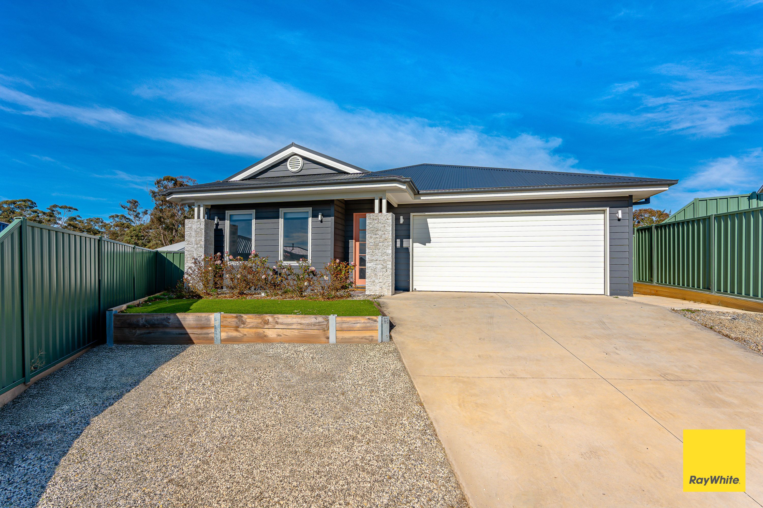 3 Cortland Close, Kangaroo Flat VIC 3555