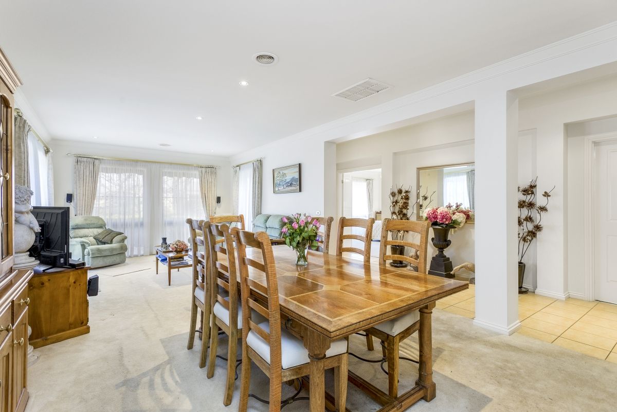 7 Buloke Avenue, Manor Lakes, VIC 3024