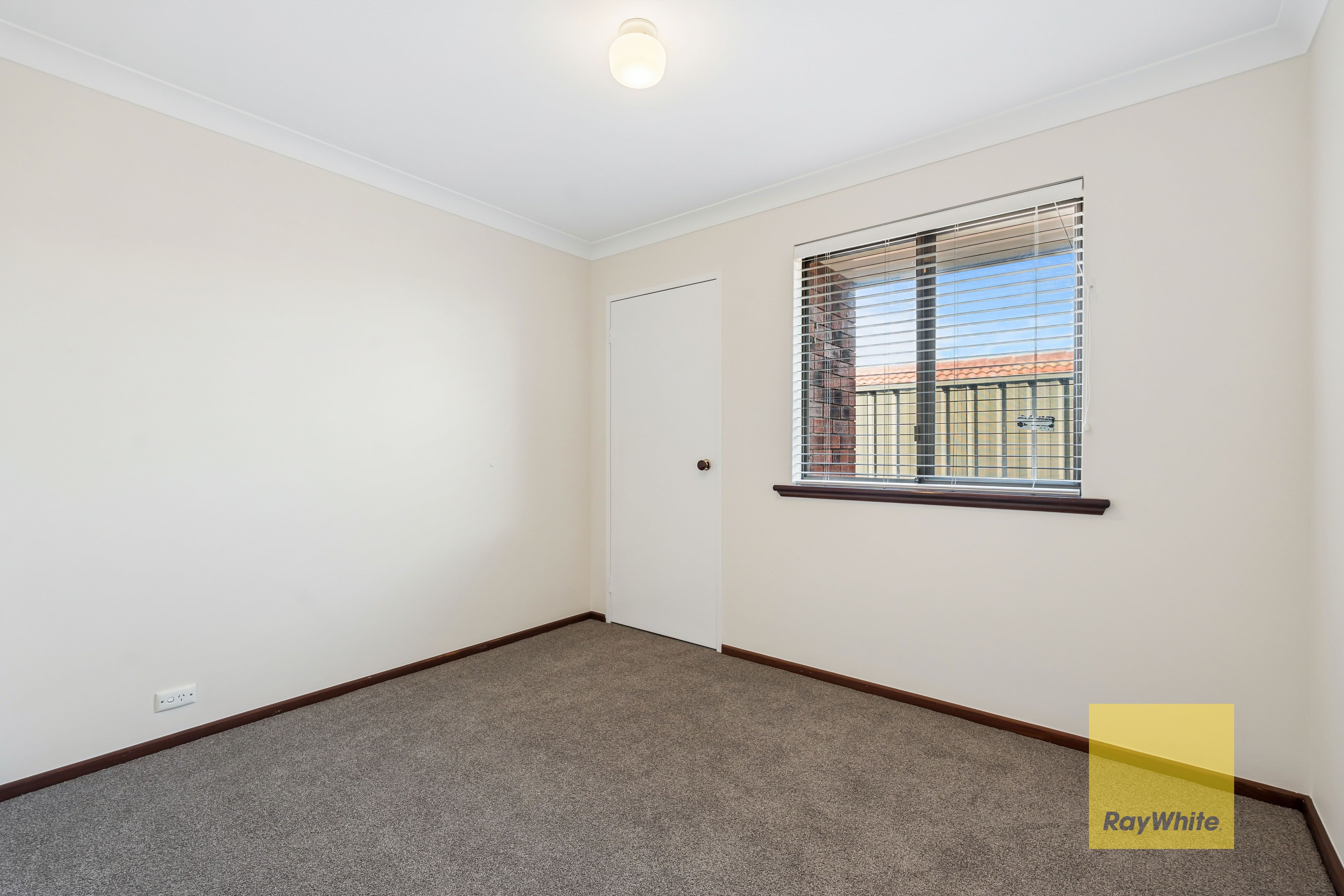 42 Kanangra Crescent — photo 11 of 18