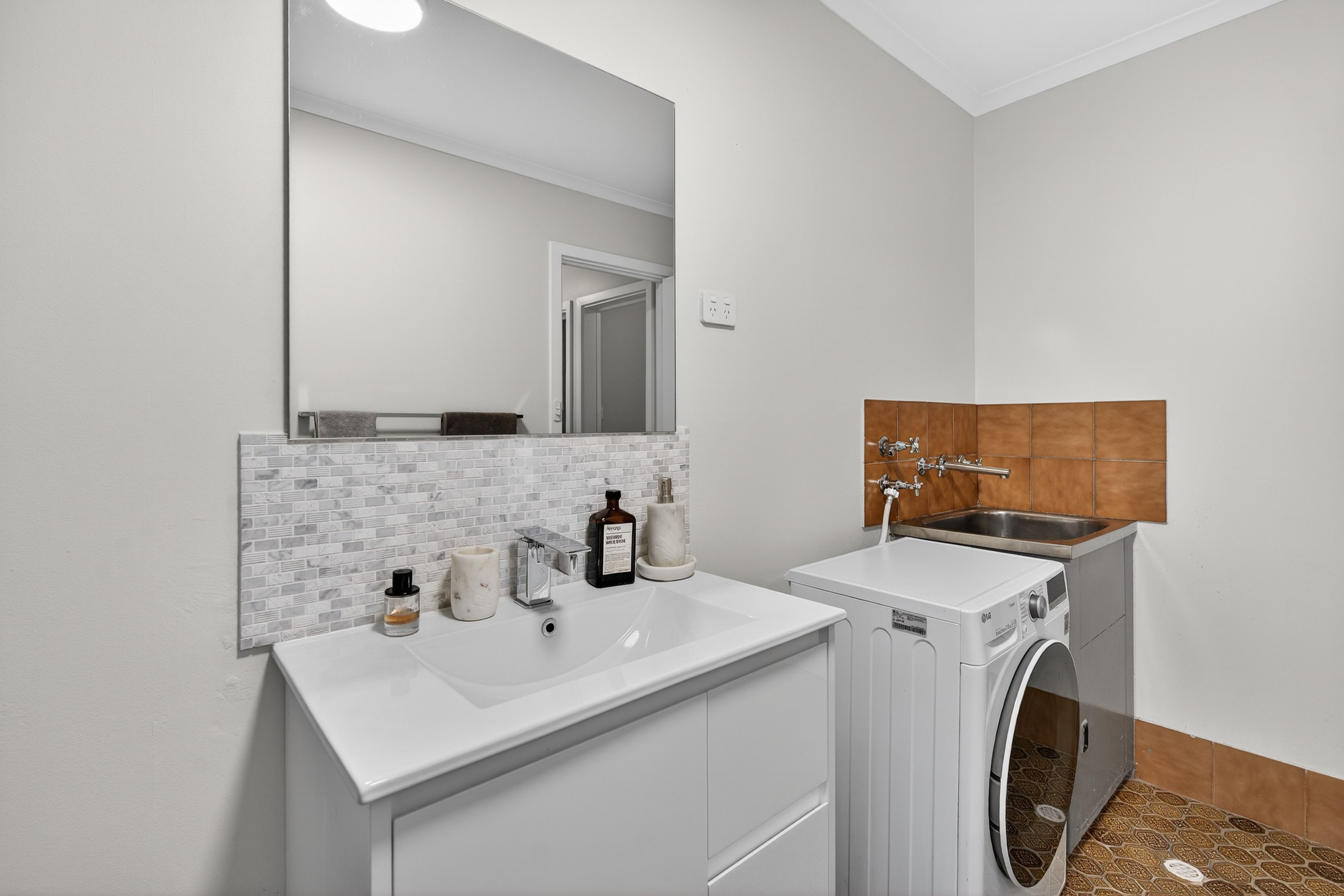 1/22 Strangways Avenue — photo 11 of 12