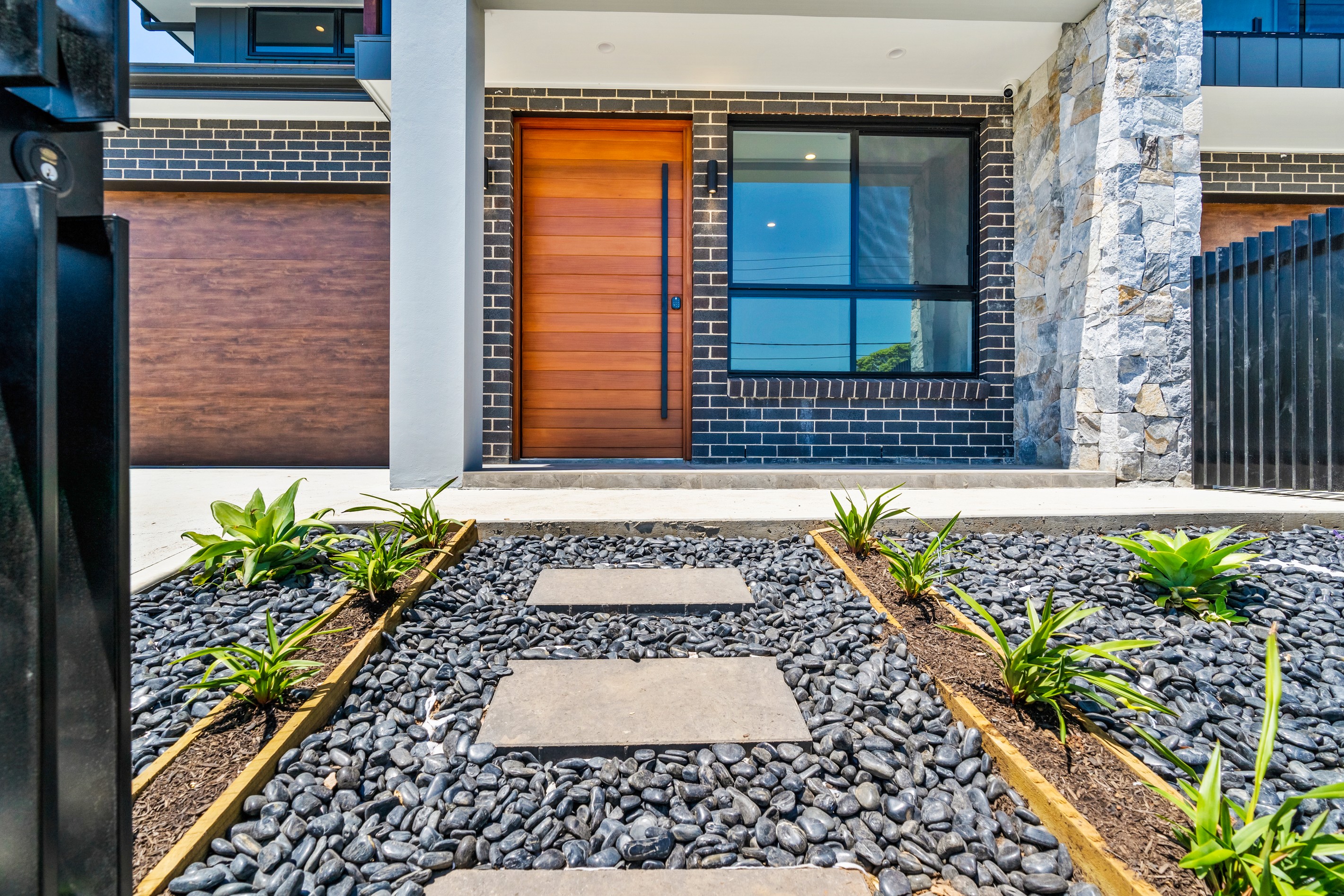 1/2 Dunmore Crescent, Casula, NSW 2170