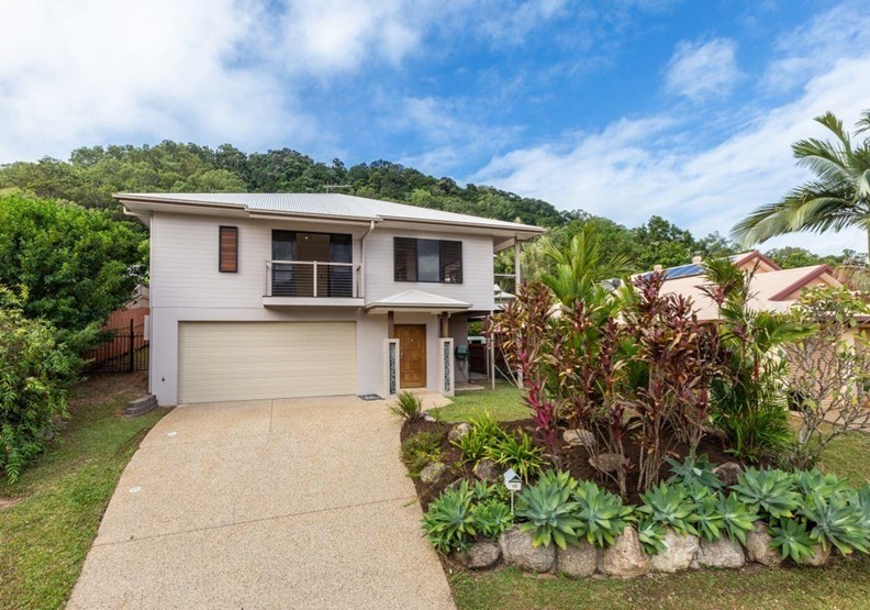 16 Lookout Terrace, Trinity Beach, QLD 4879