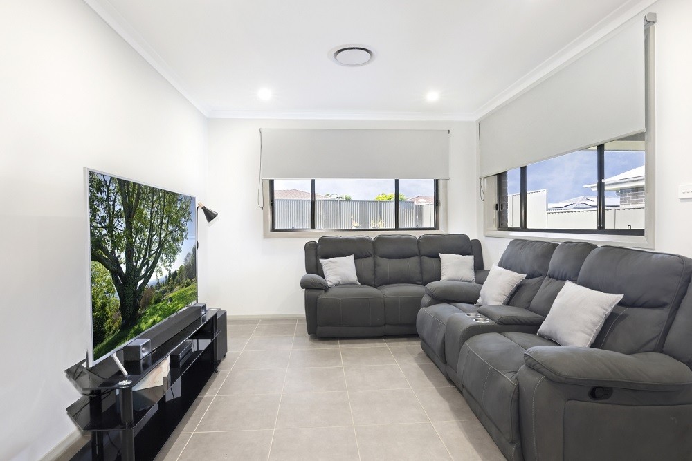 7 Epaulet Circuit, JORDAN SPRINGS, NSW 2747