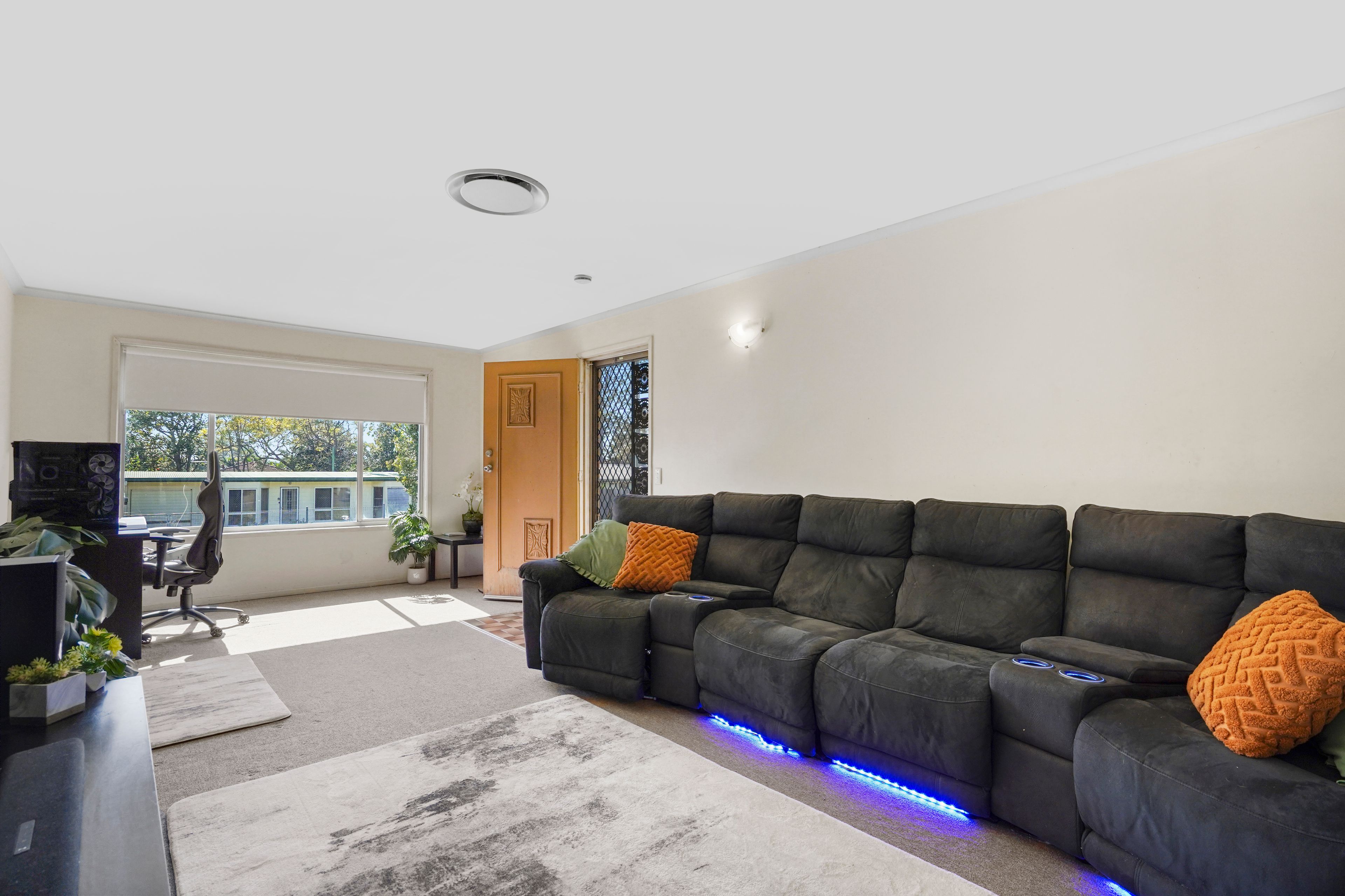7 Tasman Terrace — photo 4 of 21