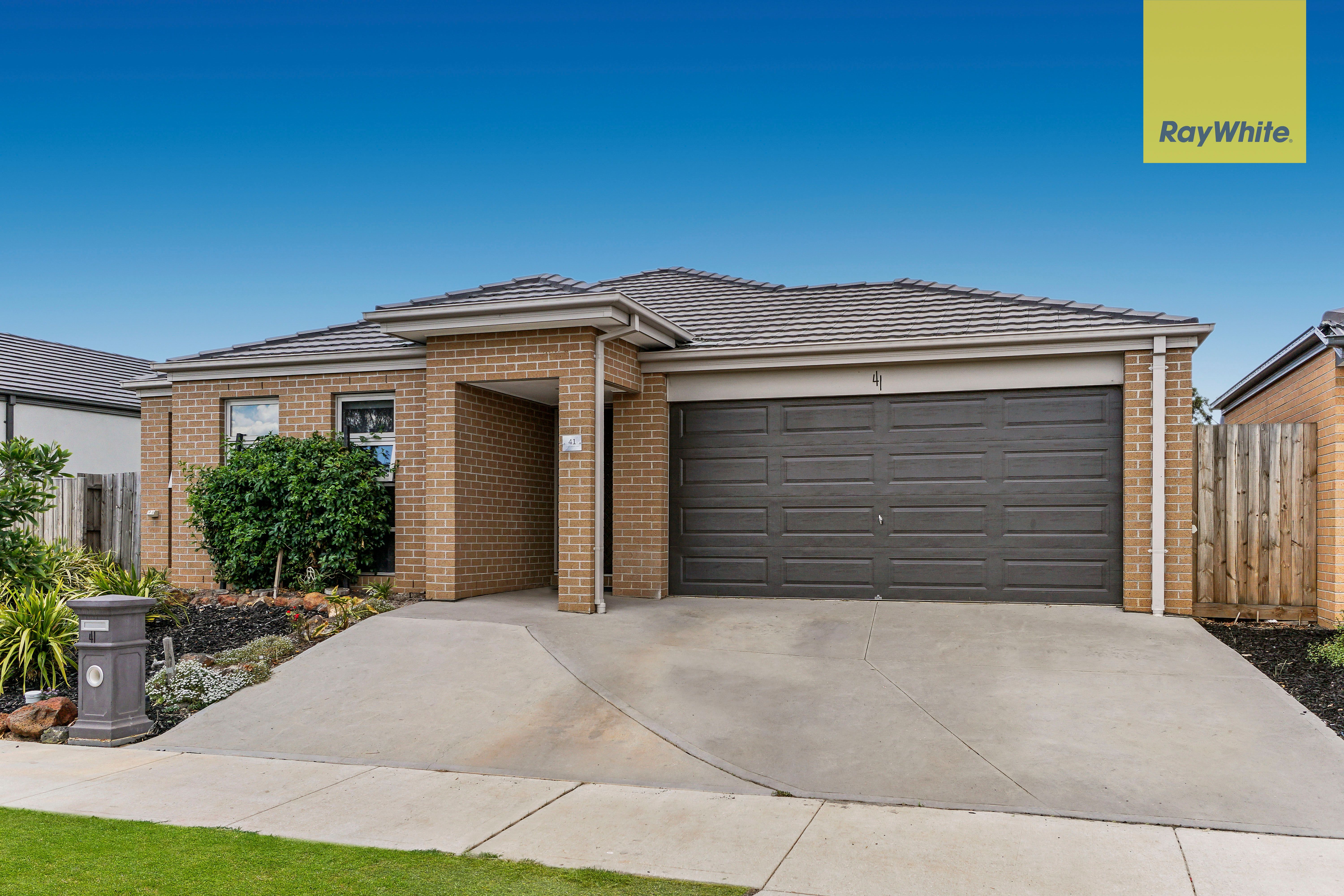 41 James Melrose Drive, Brookfield, VIC 3338
