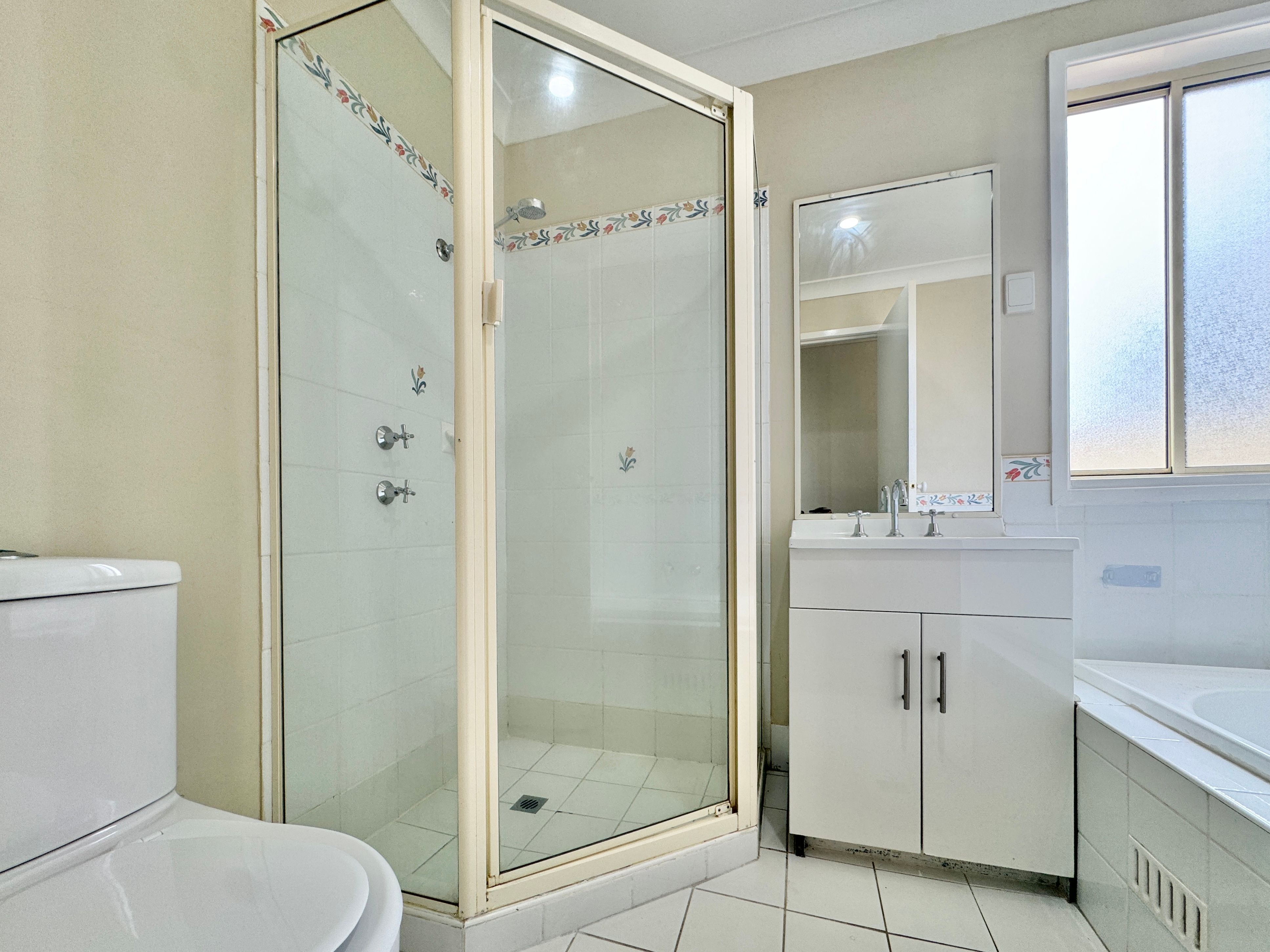 29 Loongana Crescent — photo 12 of 15