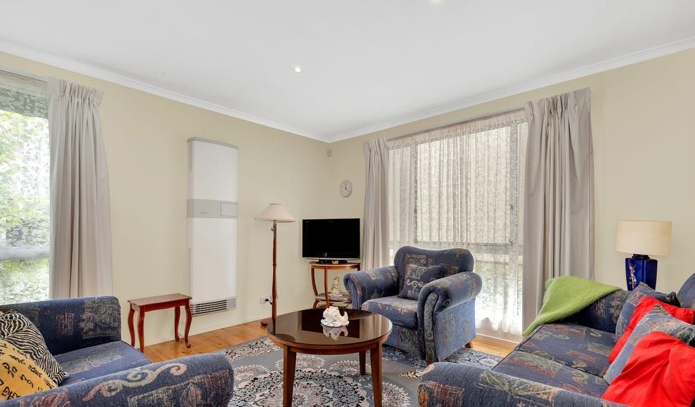 33 Coventry Drive, Werribee, VIC 3030