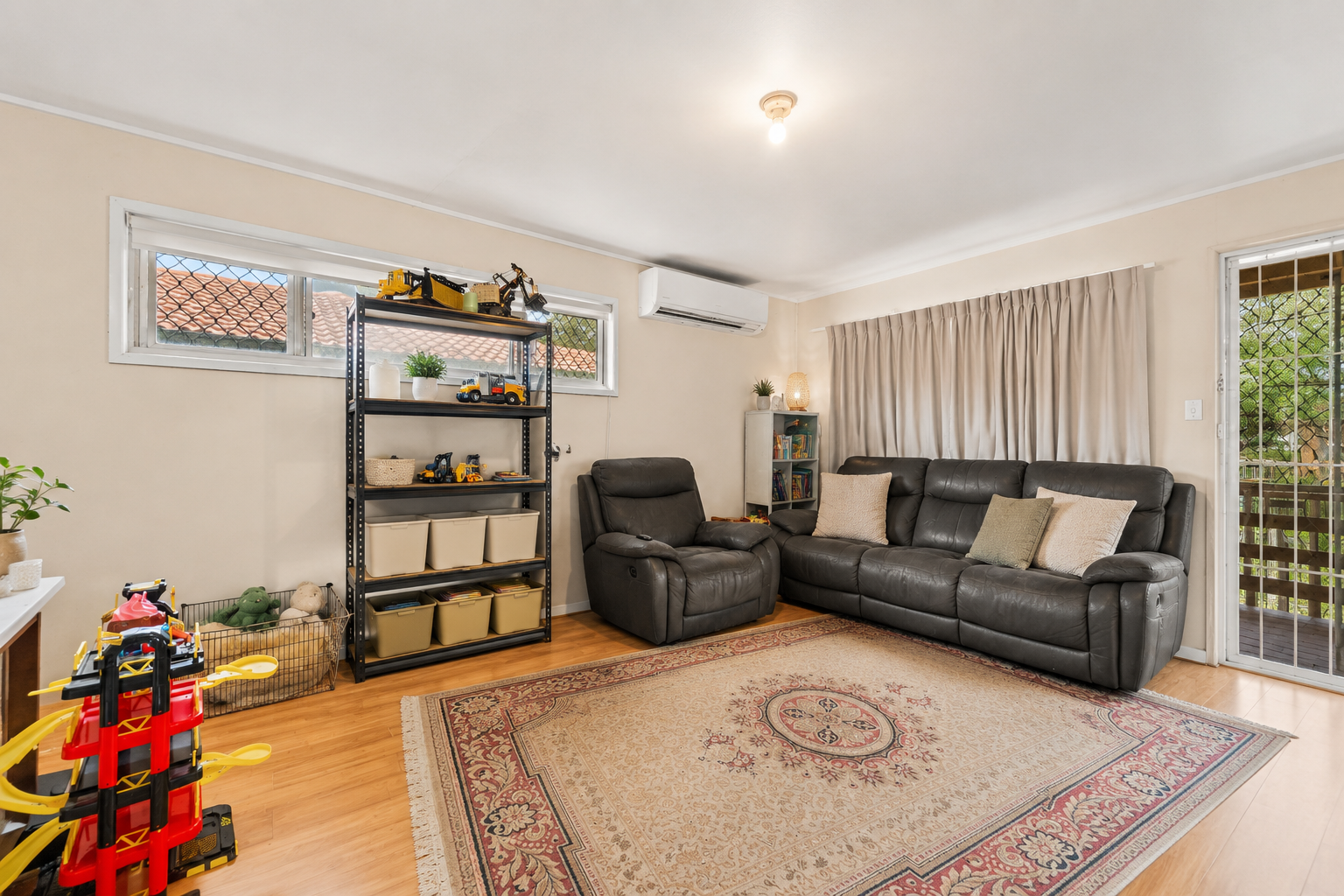 31 Morden Road — photo 5 of 16