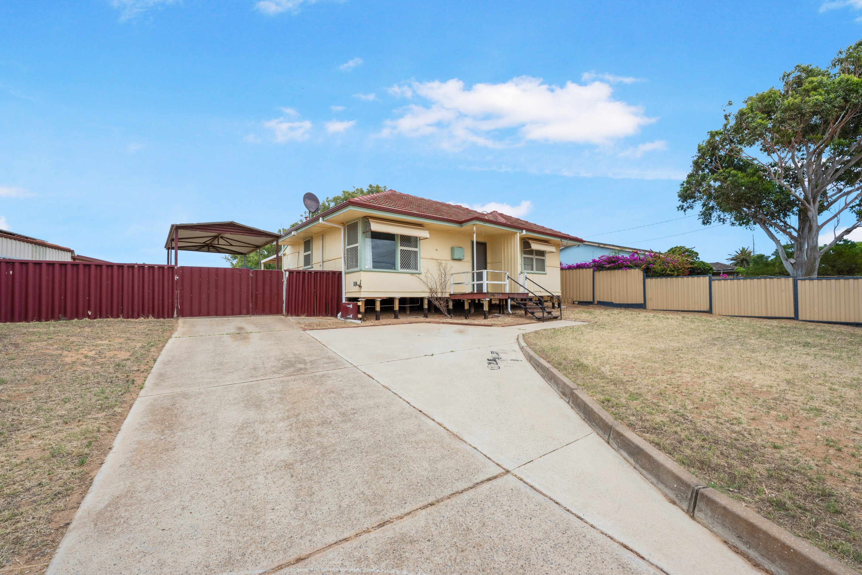 10 Felicia Street, Rangeway, WA 6530