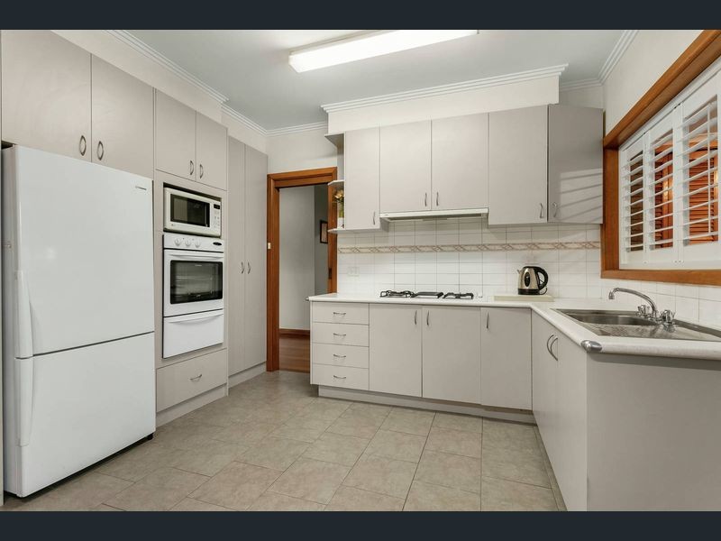 63 Parkstone Avenue, Pascoe Vale South, VIC 3044