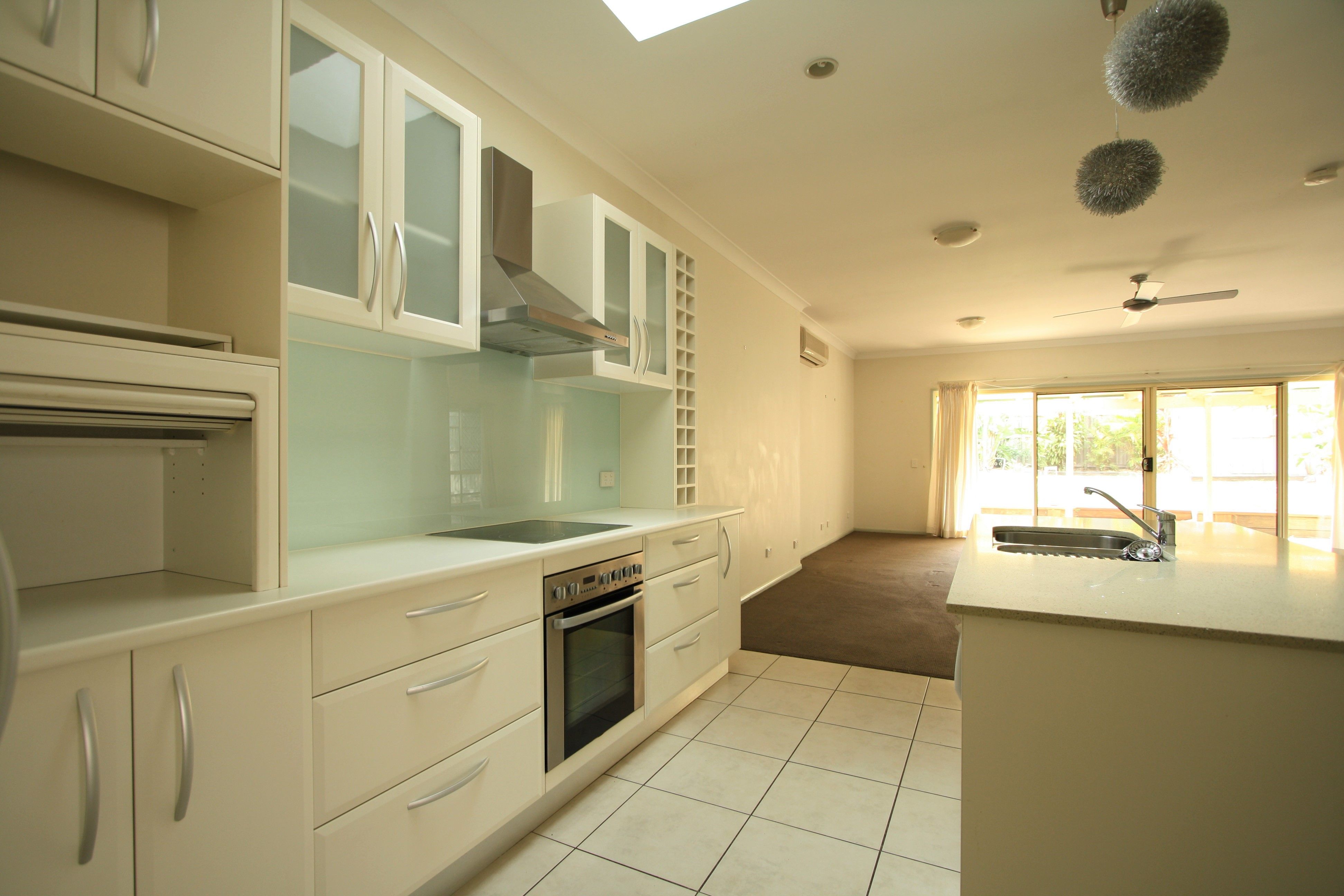 67 Shrapnel Road, Cannon Hill, QLD 4170