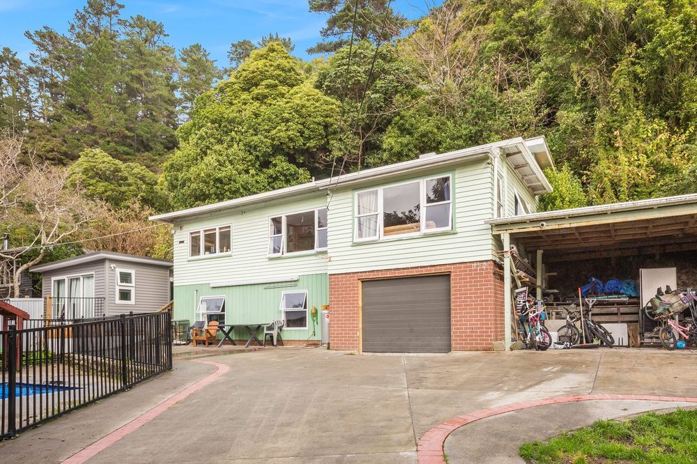 112 Hine Road, Wainuiomata, Lower Hutt City