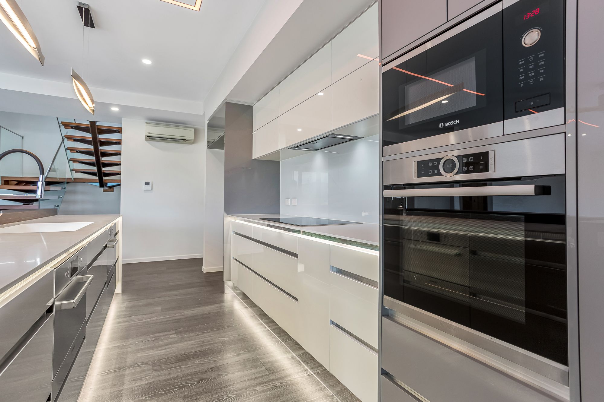 18/289 -291 Lake Street, Cairns North, QLD 4870