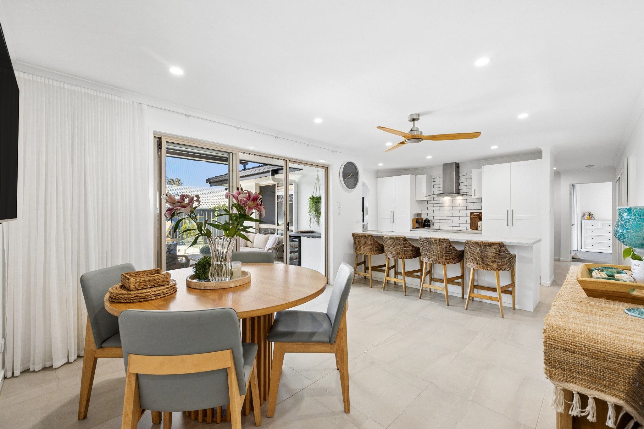 3 Maleny Place — photo 4 of 30