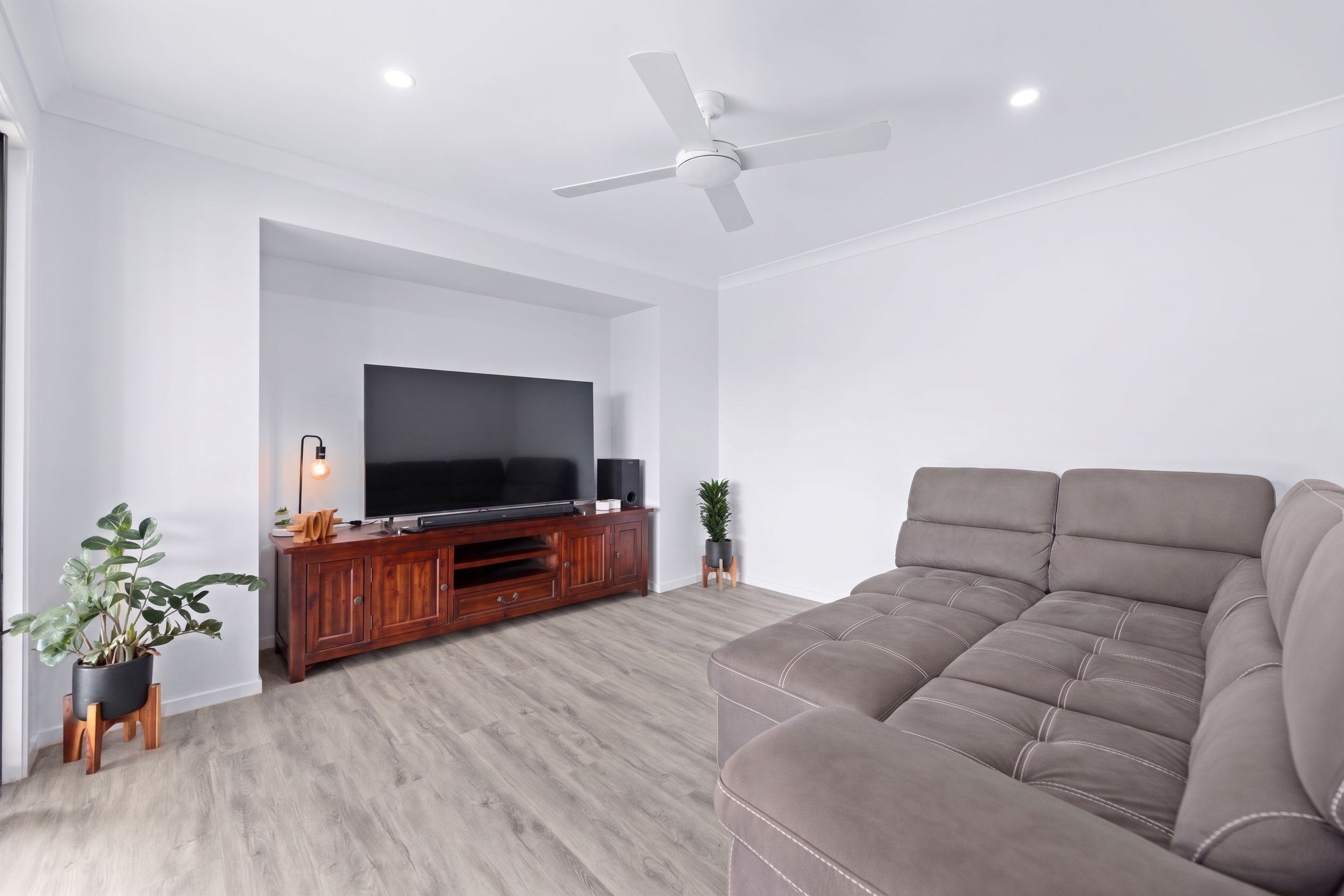 38 Glenmore Road — photo 10 of 30