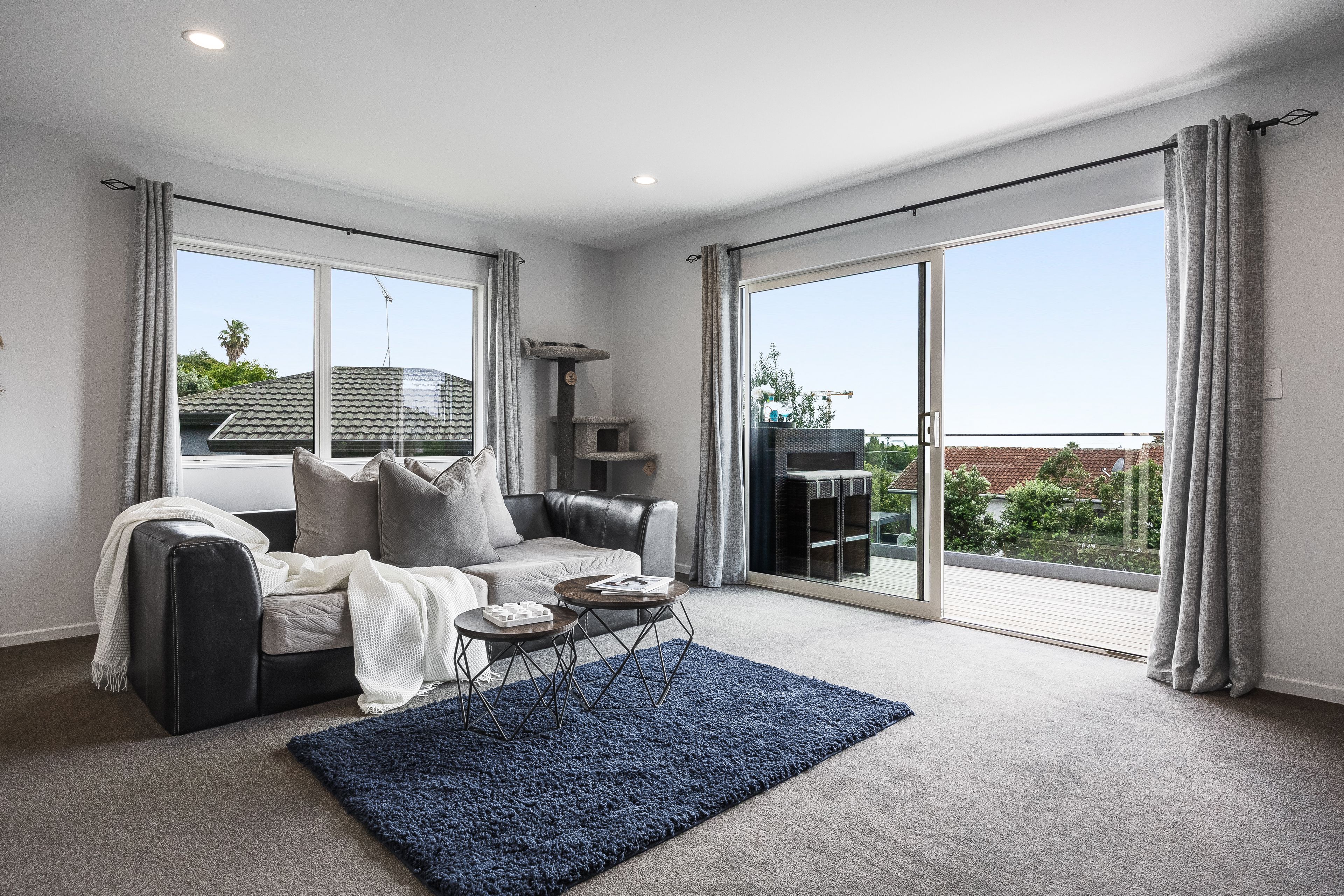 22 Whangaparaoa Road, Red Beach, Rodney